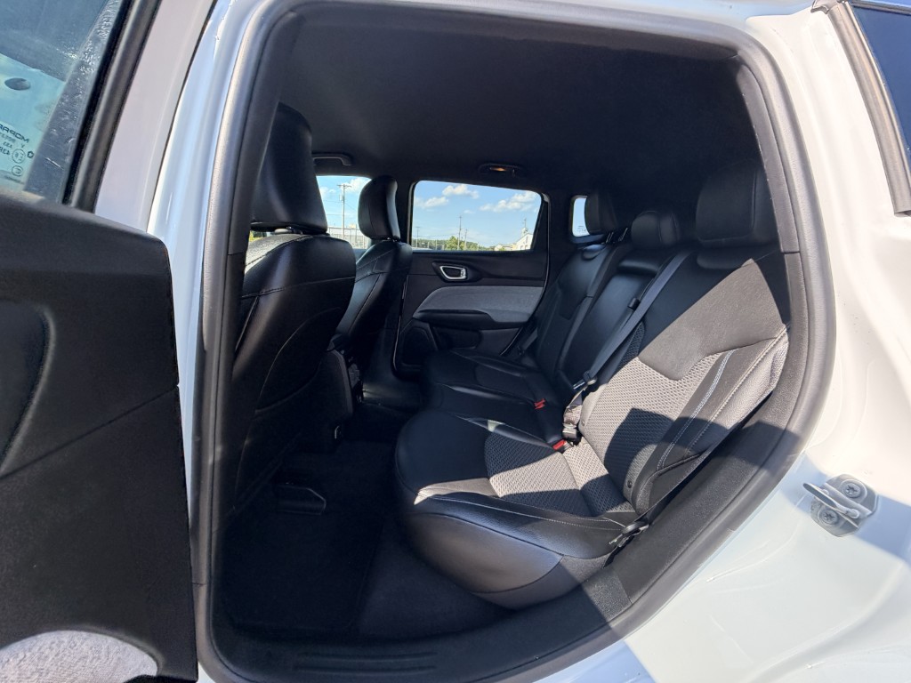 2025 Jeep Compass Latitude AWD