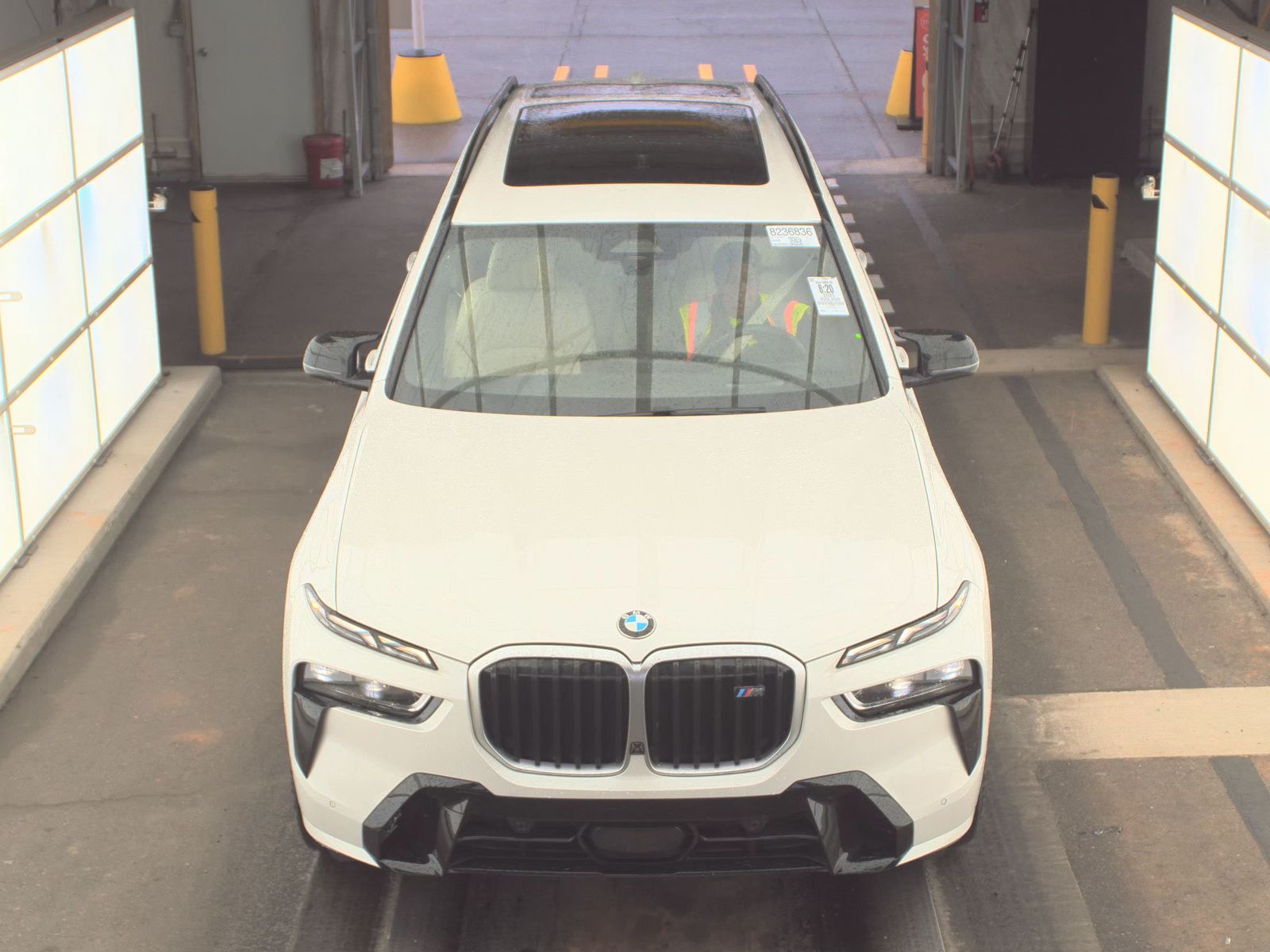 2025 BMW X7 M60i AWD