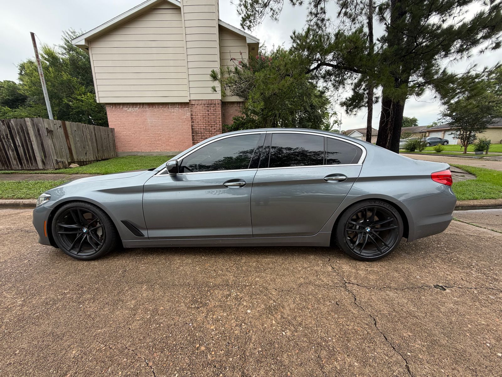 2017 BMW 5 Series 540i RWD