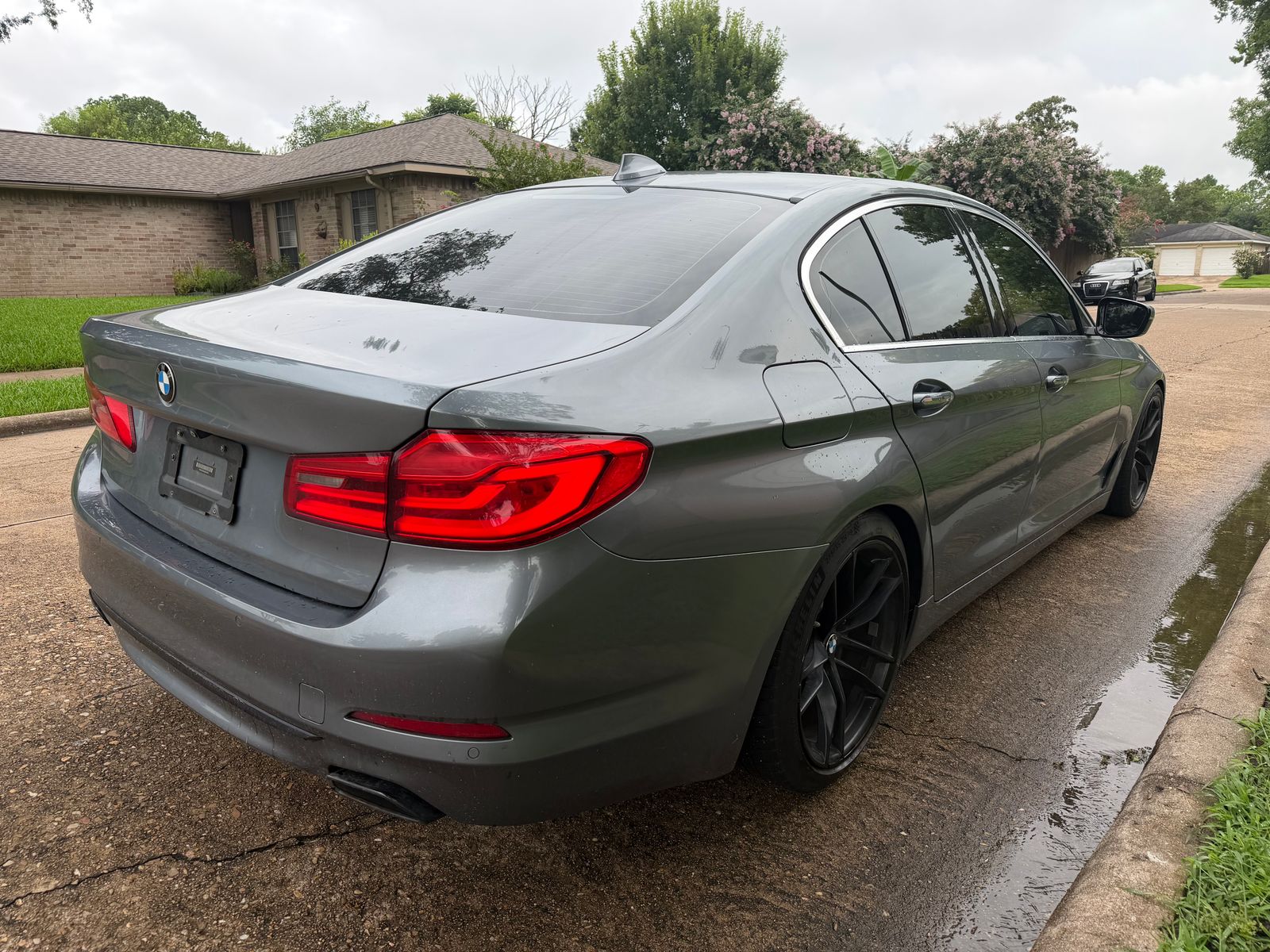 2017 BMW 5 Series 540i RWD