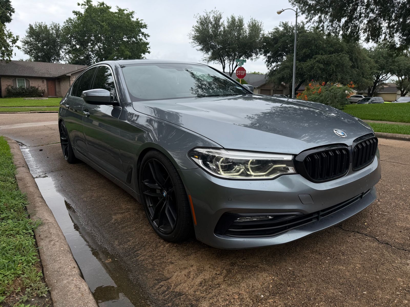 2017 BMW 5 Series 540i RWD