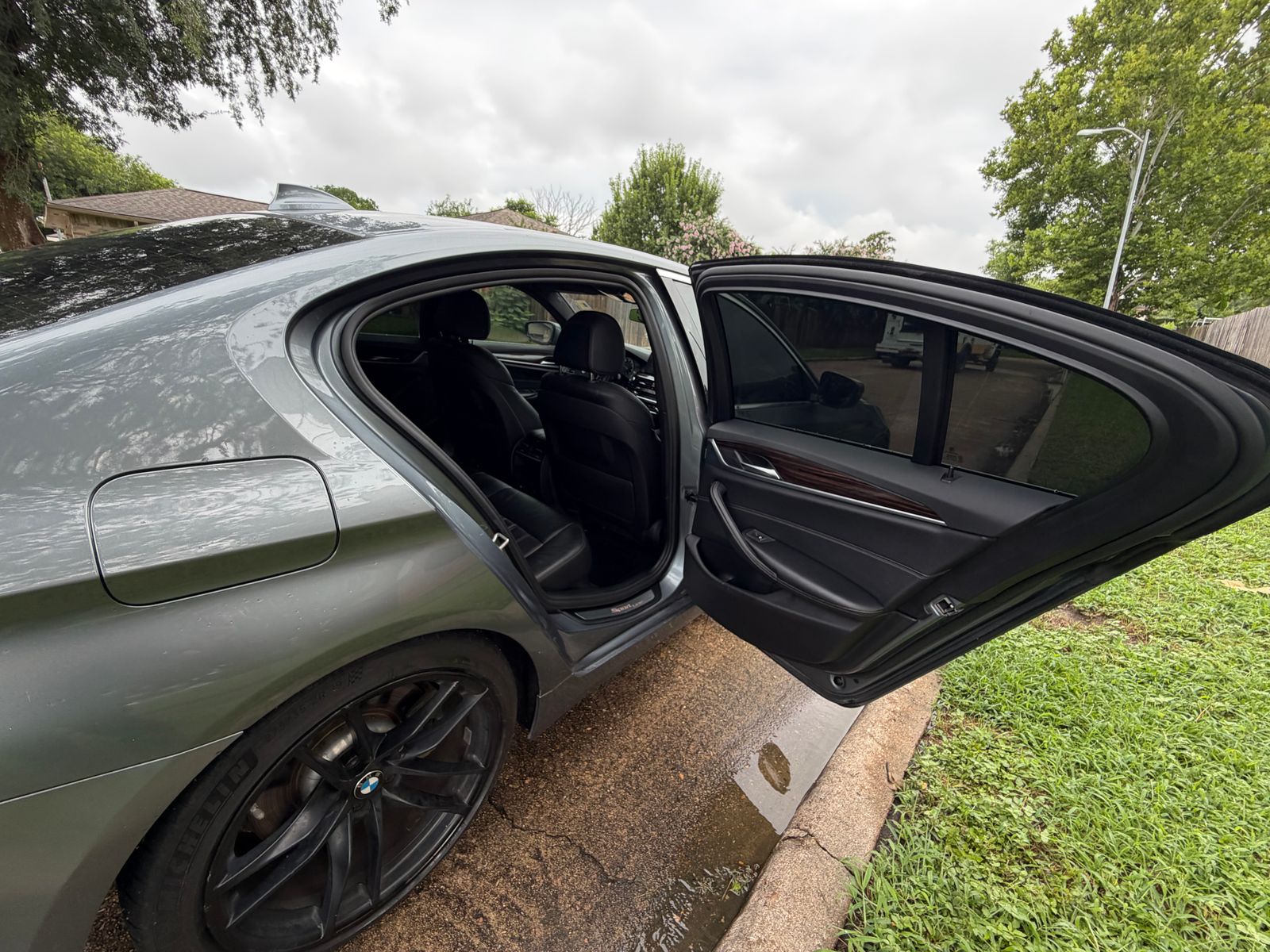 2017 BMW 5 Series 540i RWD