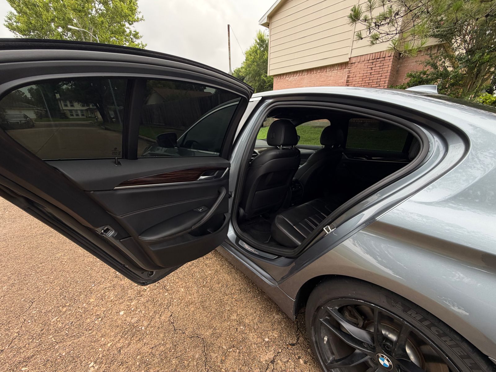 2017 BMW 5 Series 540i RWD