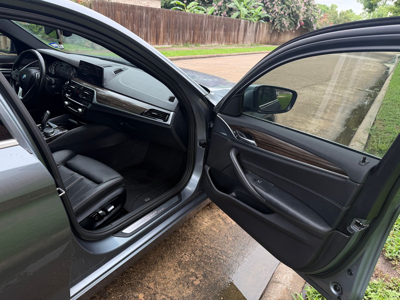 2017 BMW 5 Series 540i RWD