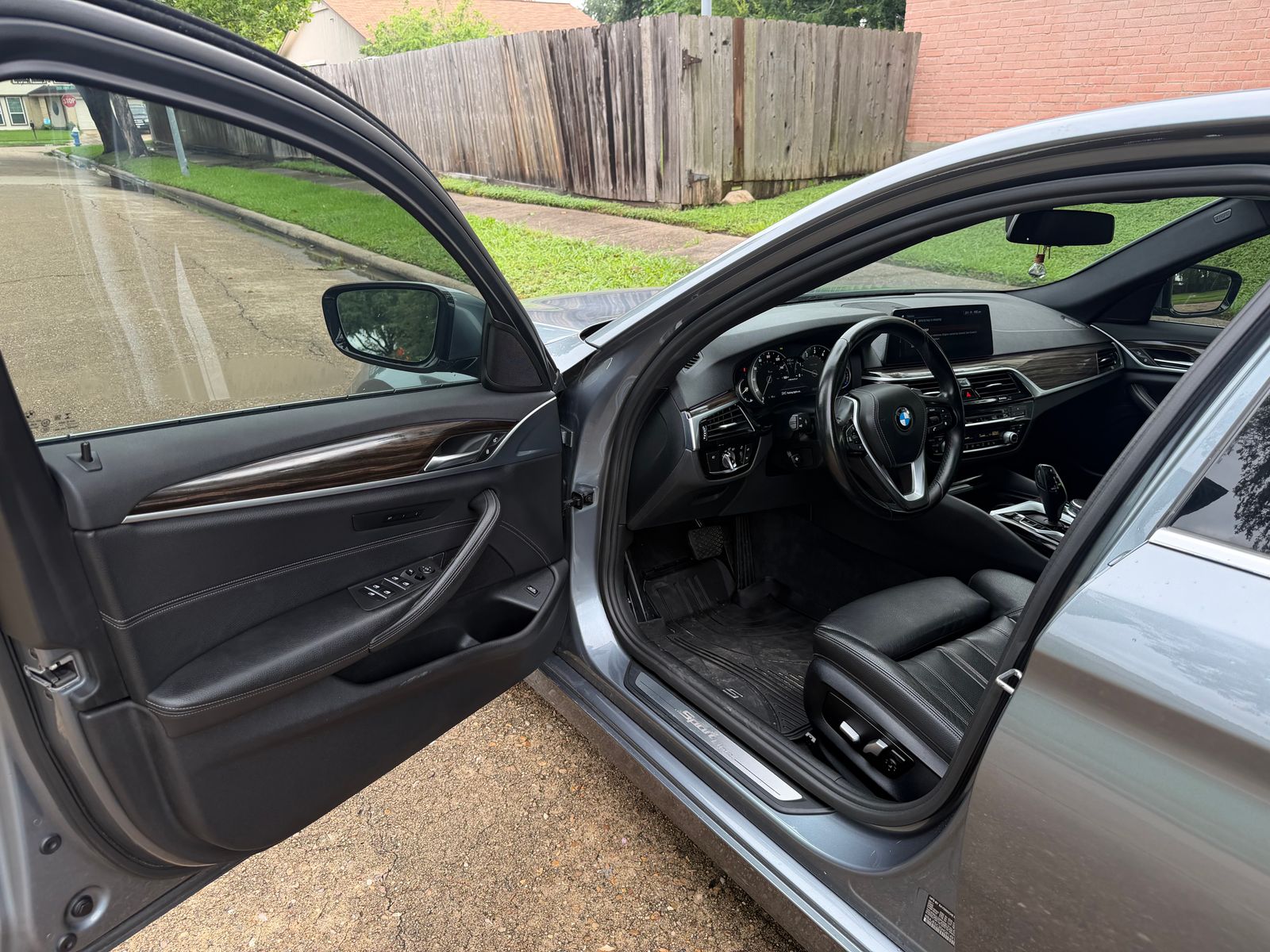 2017 BMW 5 Series 540i RWD