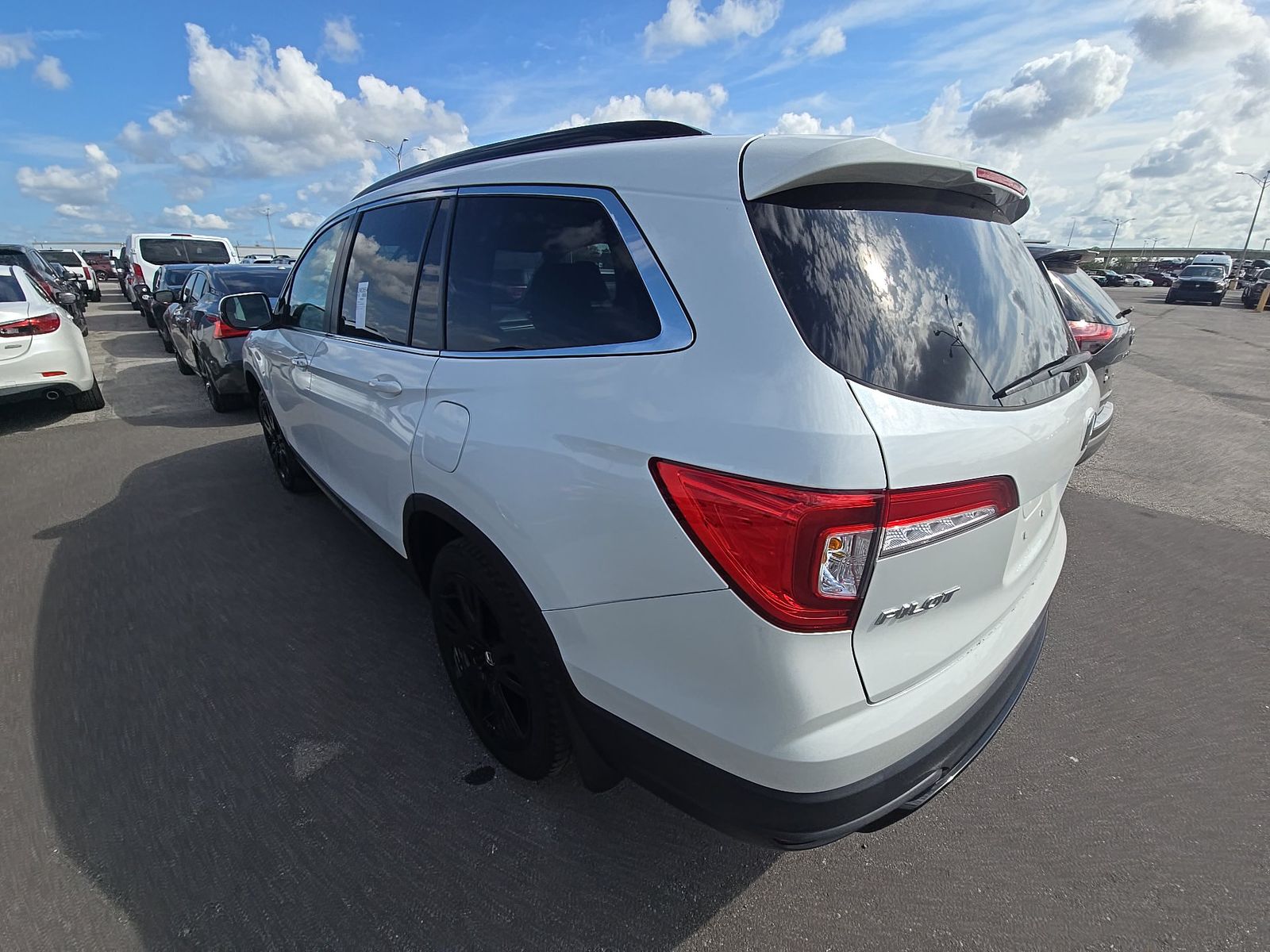 2022 Honda Pilot Special Edition FWD