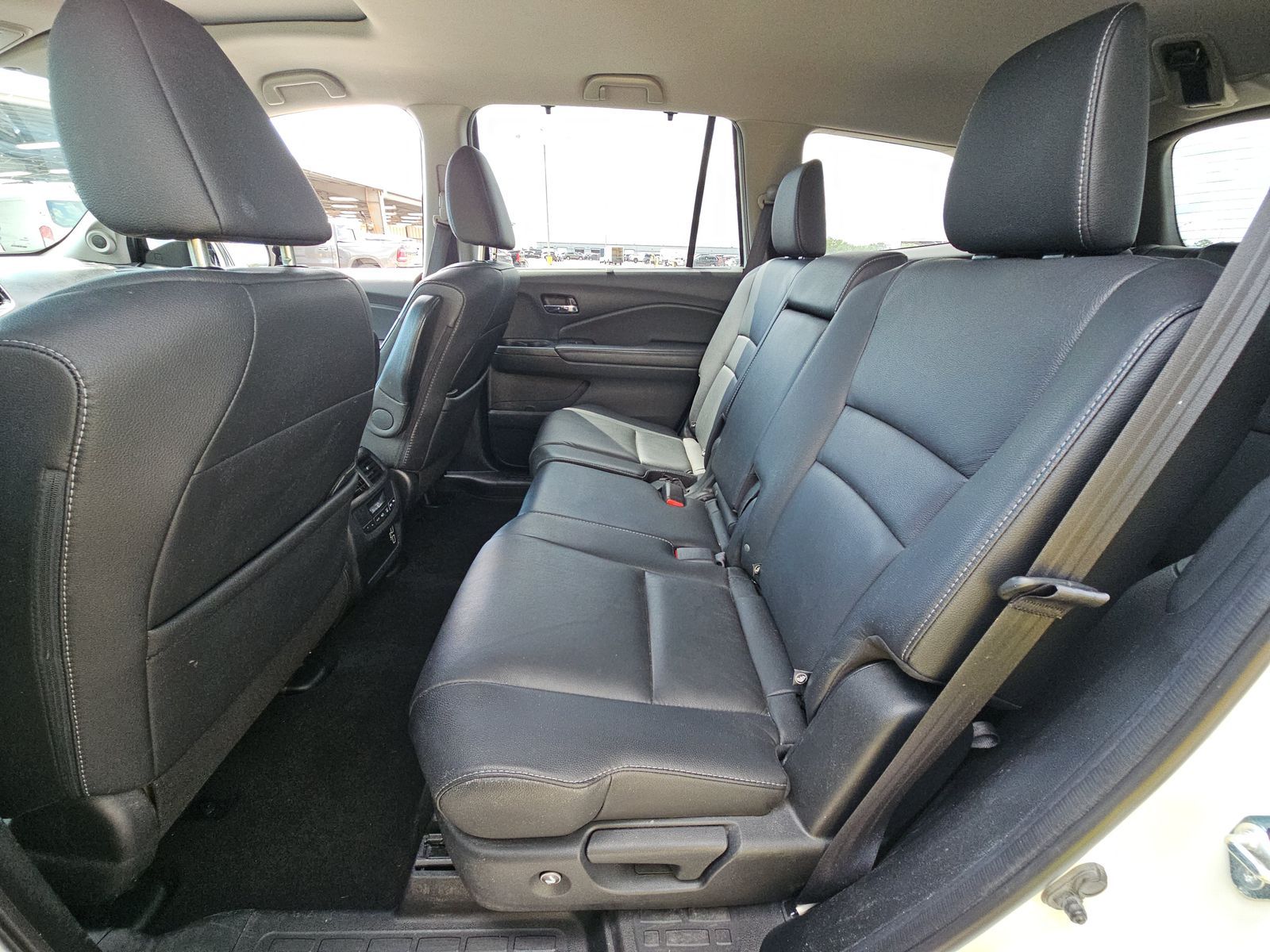 2022 Honda Pilot Special Edition FWD