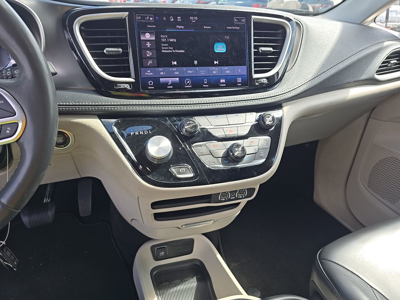 2023 Chrysler Pacifica Touring L FWD