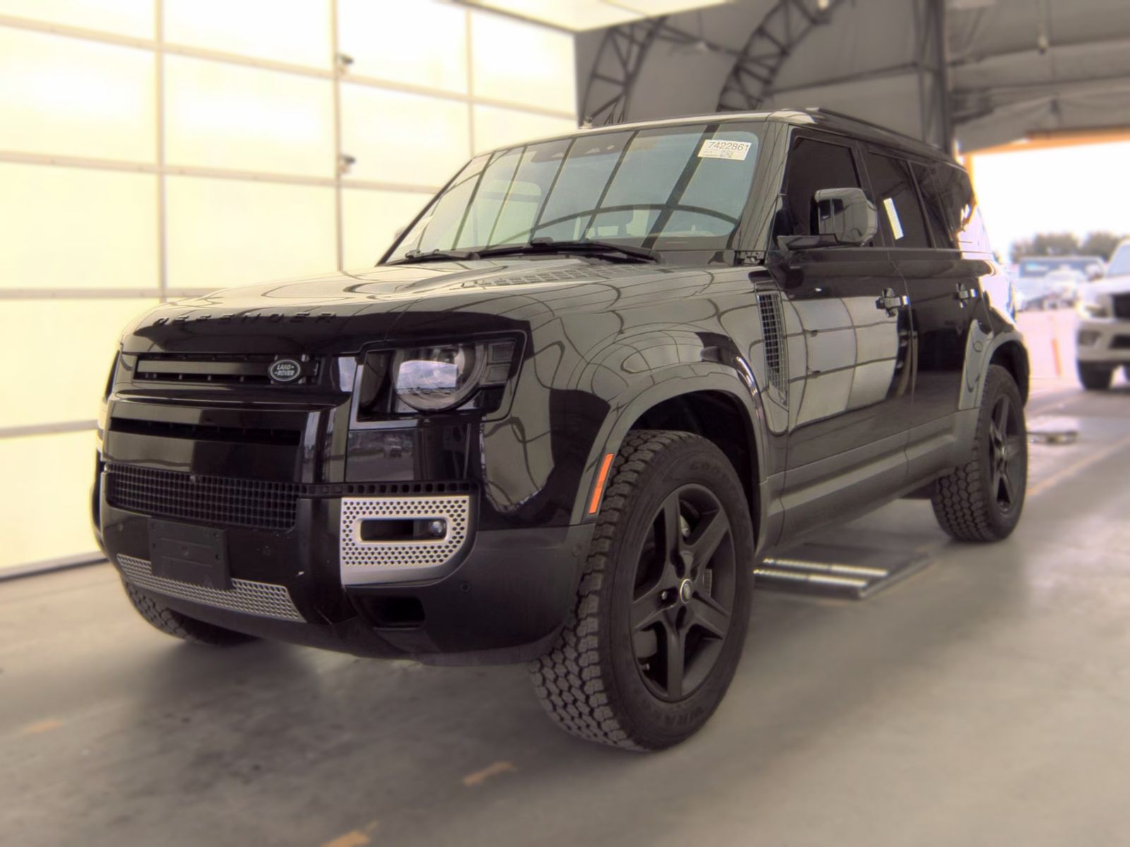 2020 Land Rover Defender 110 SE AWD