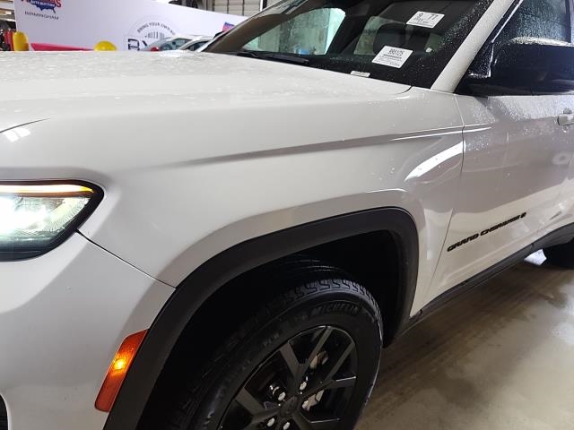 2024 Jeep Grand Cherokee Altitude RWD