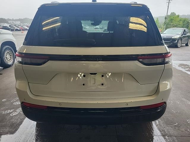 2024 Jeep Grand Cherokee Altitude RWD