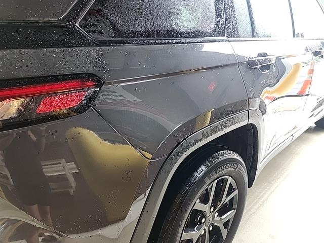2024 Jeep Grand Cherokee Altitude AWD