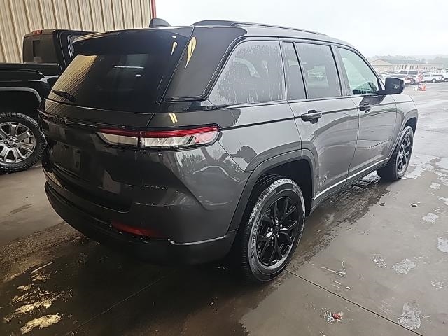 2024 Jeep Grand Cherokee Altitude AWD
