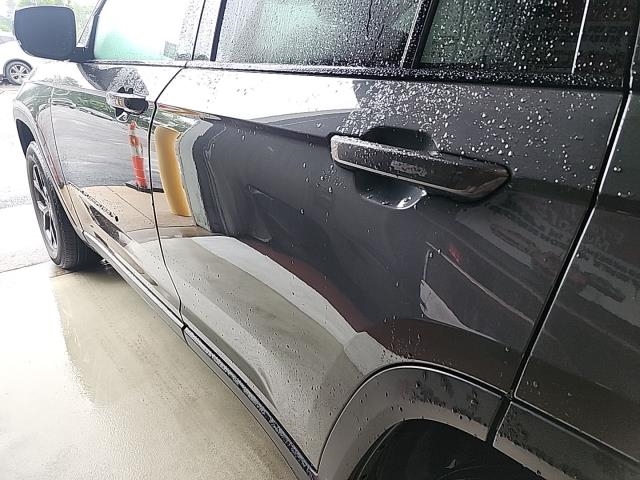 2024 Jeep Grand Cherokee Altitude AWD