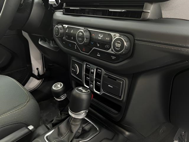 2025 Jeep Wrangler 4xe Sahara AWD