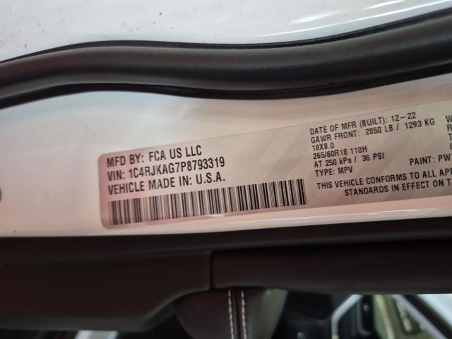 2023 Jeep Grand Cherokee L Laredo AWD