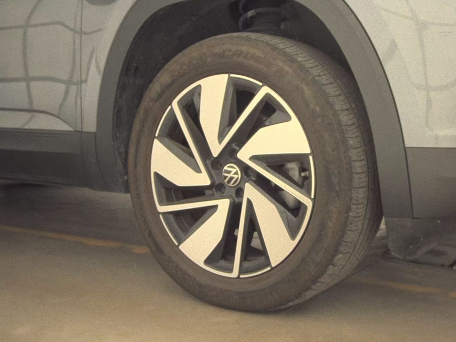 2025 Volkswagen Atlas 2.0T SE FWD