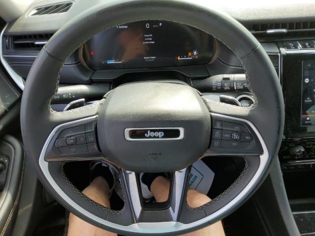 2023 Jeep Grand Cherokee Laredo AWD