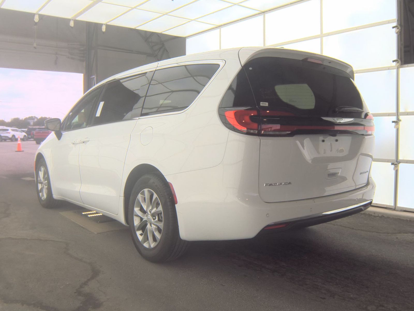 2026 Chrysler Pacifica Limited FWD