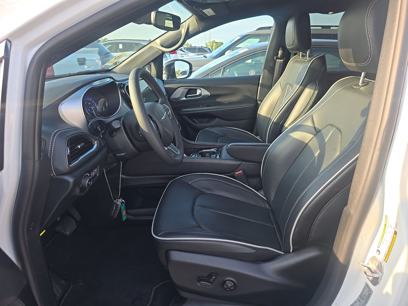 2026 Chrysler Pacifica Limited FWD