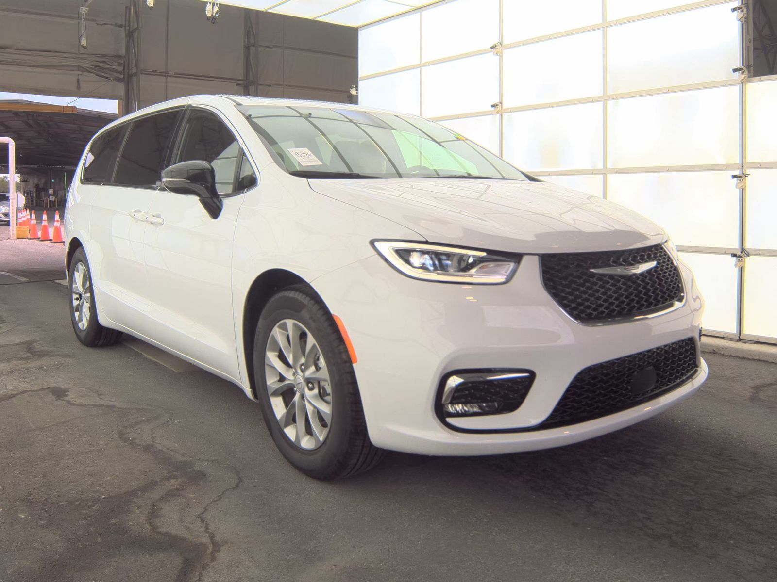 2026 Chrysler Pacifica Limited FWD