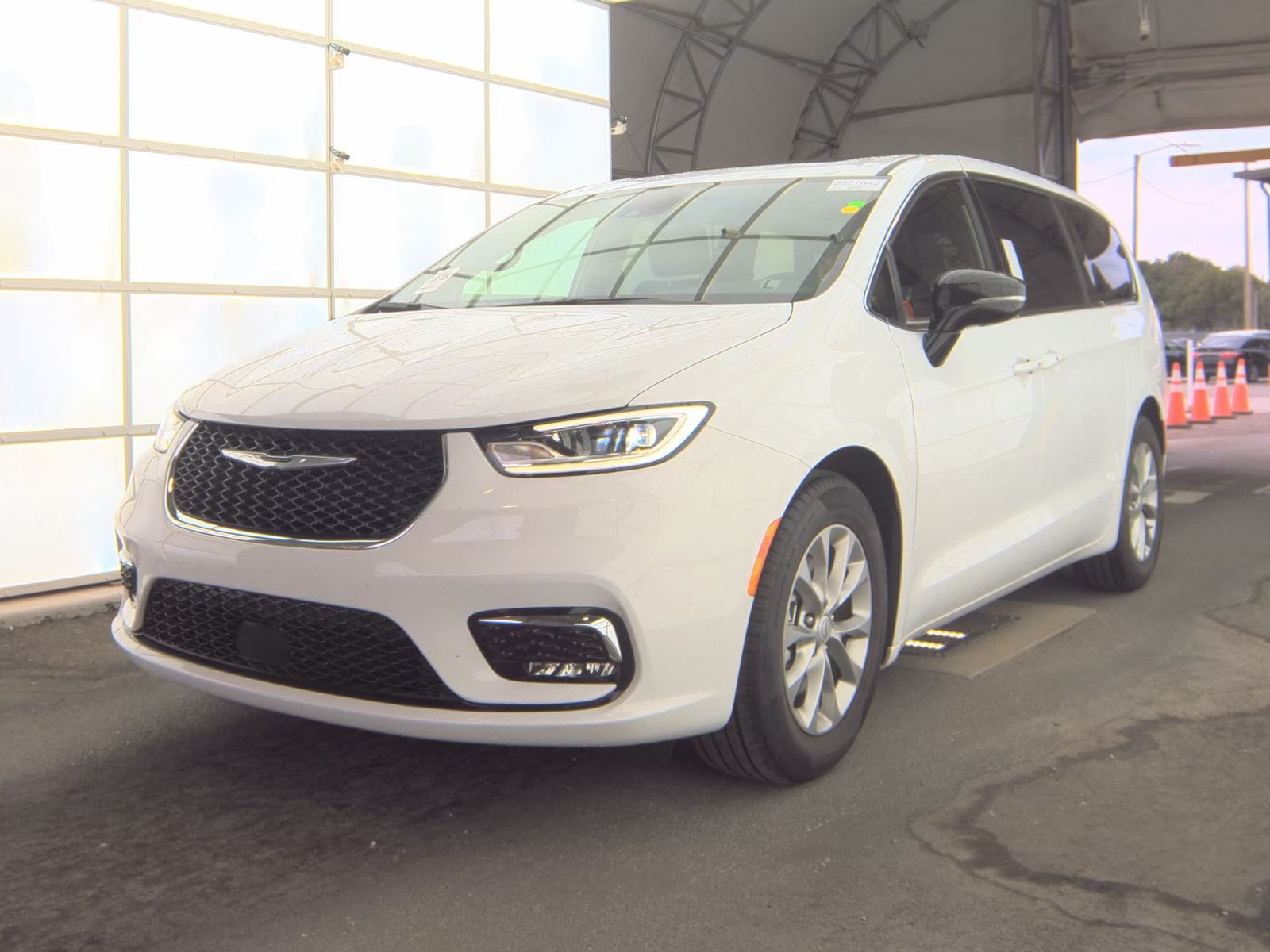 2026 Chrysler Pacifica Limited FWD