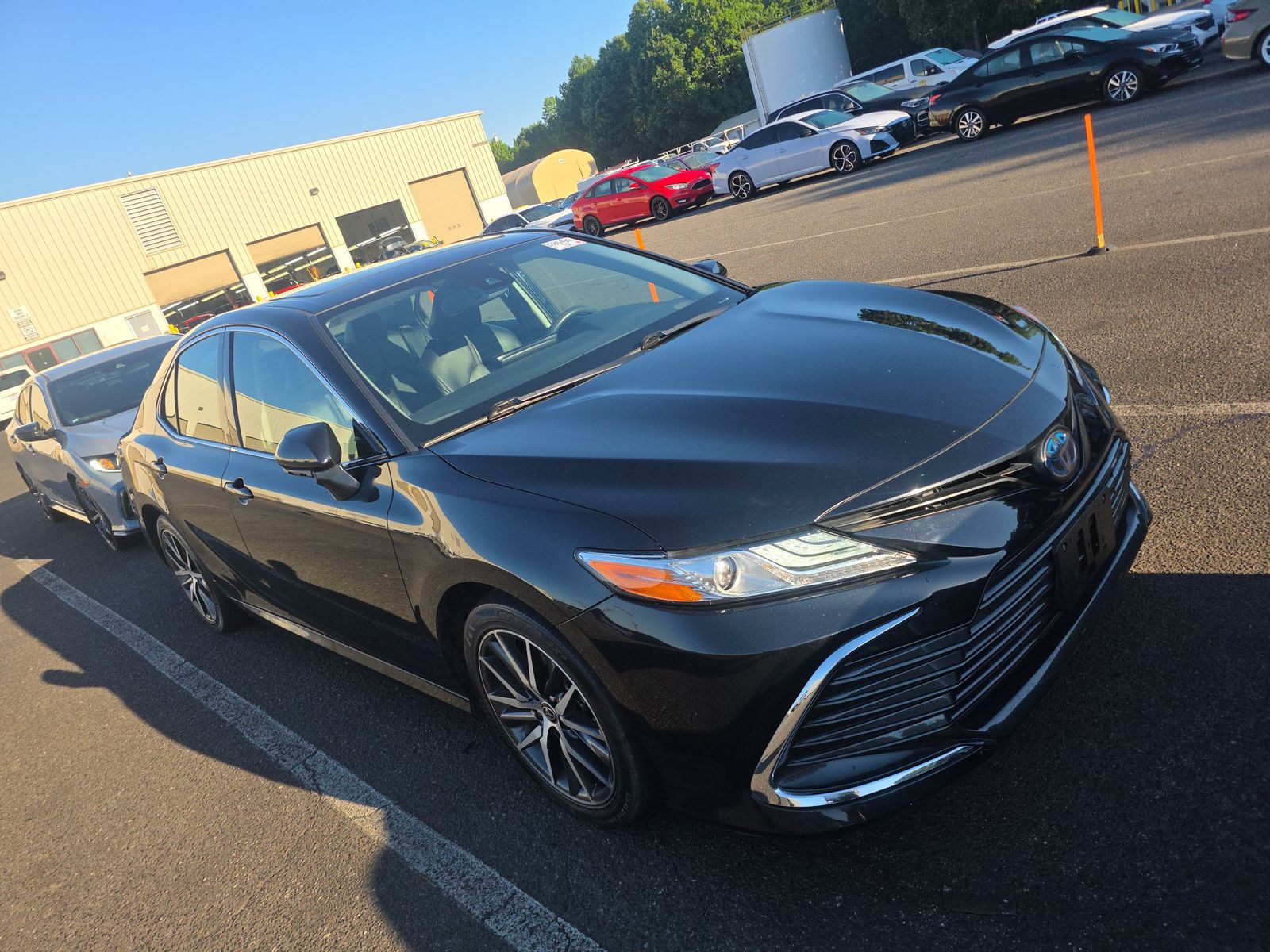 2022 Toyota Camry Hybrid XLE FWD