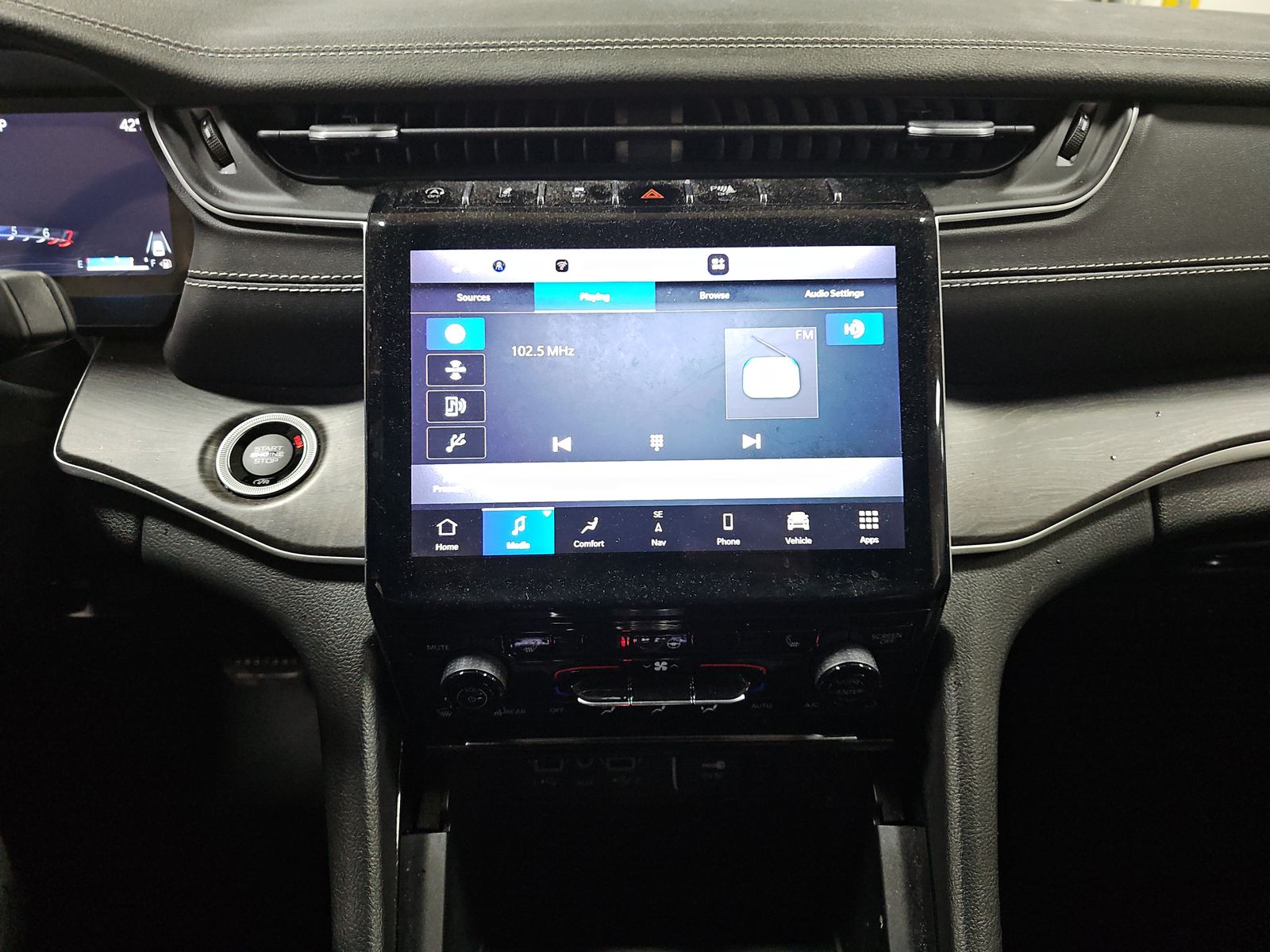 2023 Jeep Grand Cherokee Limited AWD