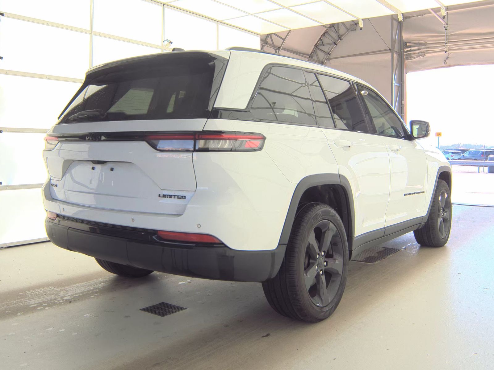 2023 Jeep Grand Cherokee Limited AWD