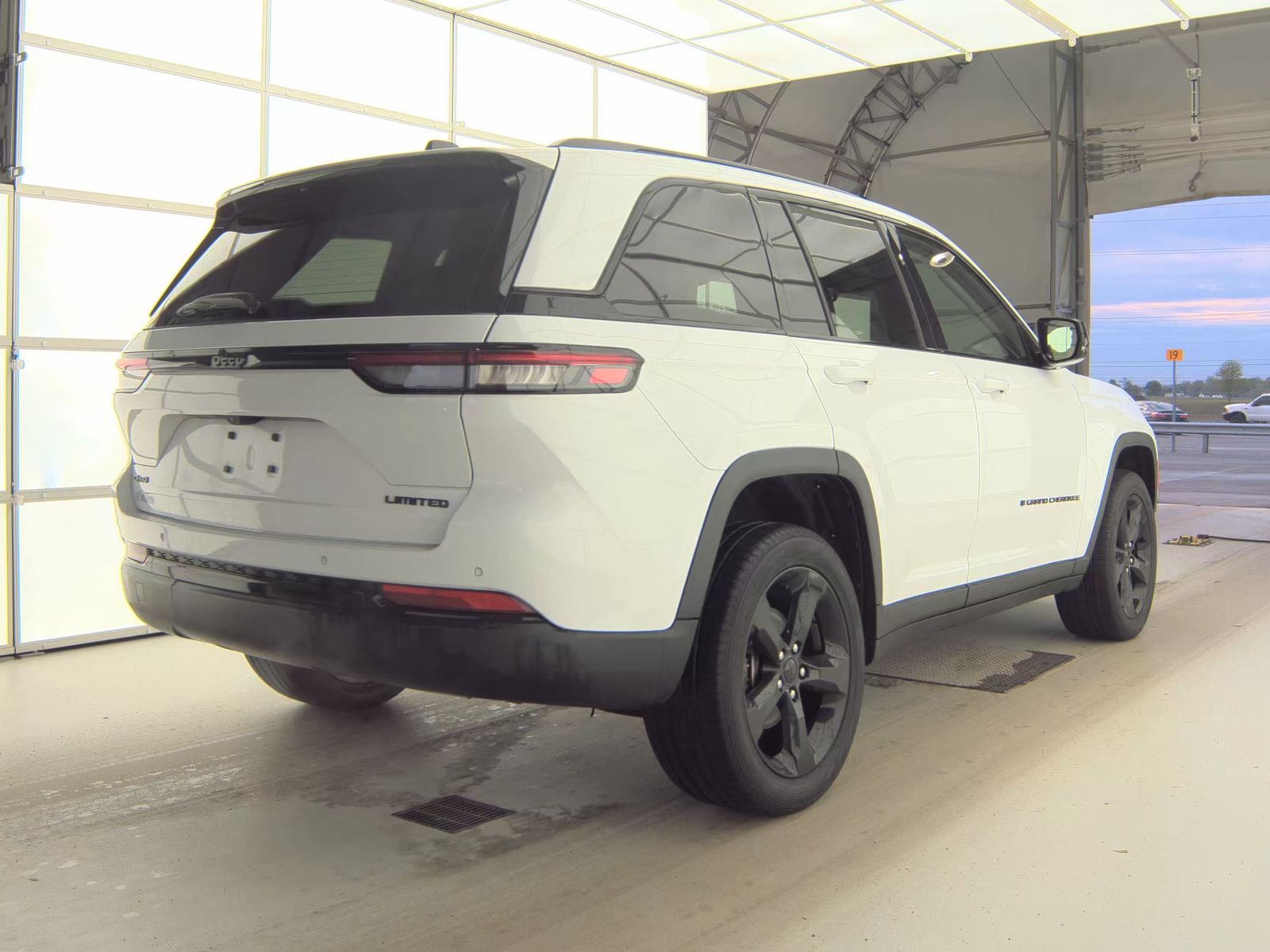 2023 Jeep Grand Cherokee Limited AWD