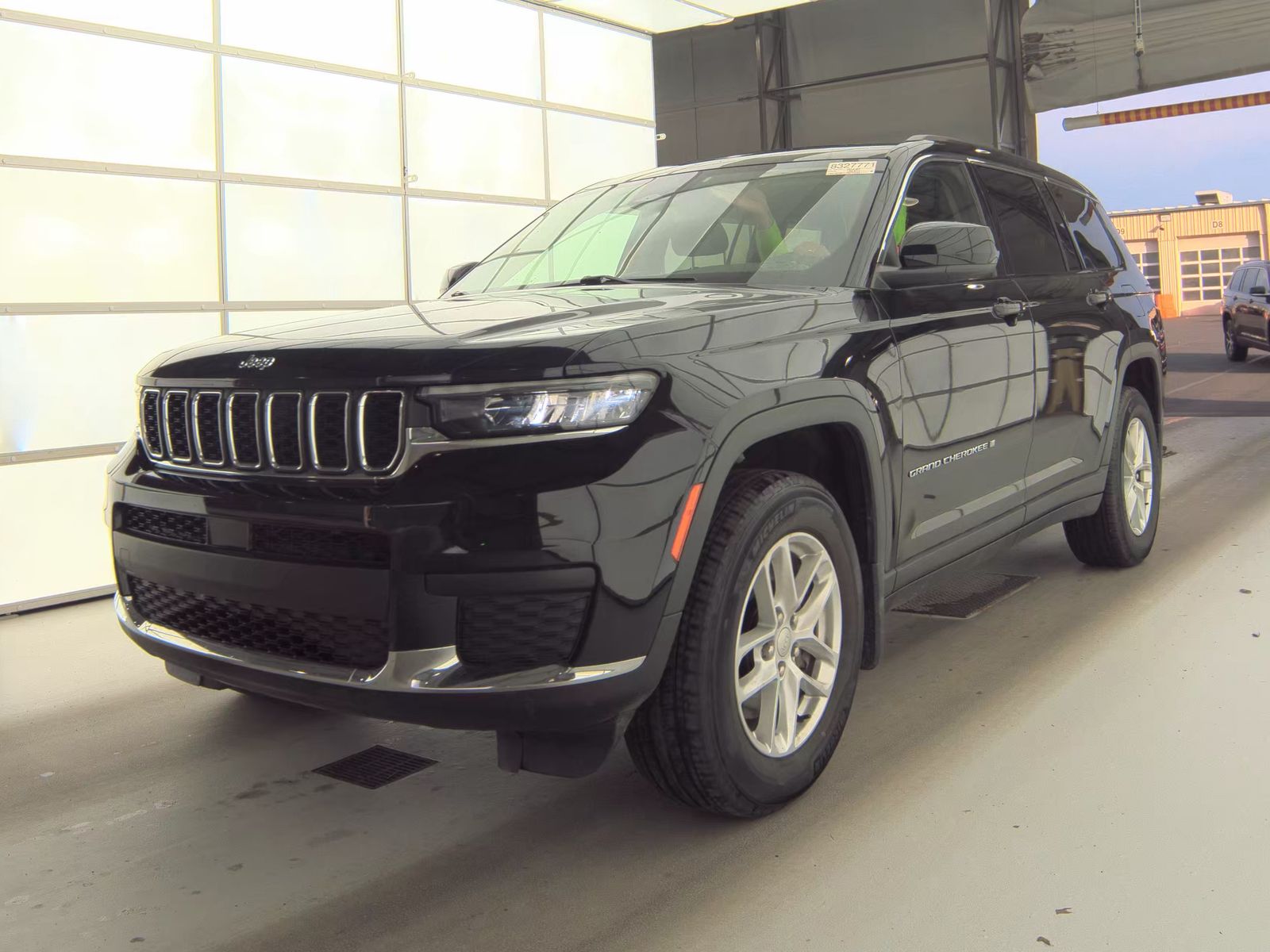 2023 Jeep Grand Cherokee L Laredo AWD