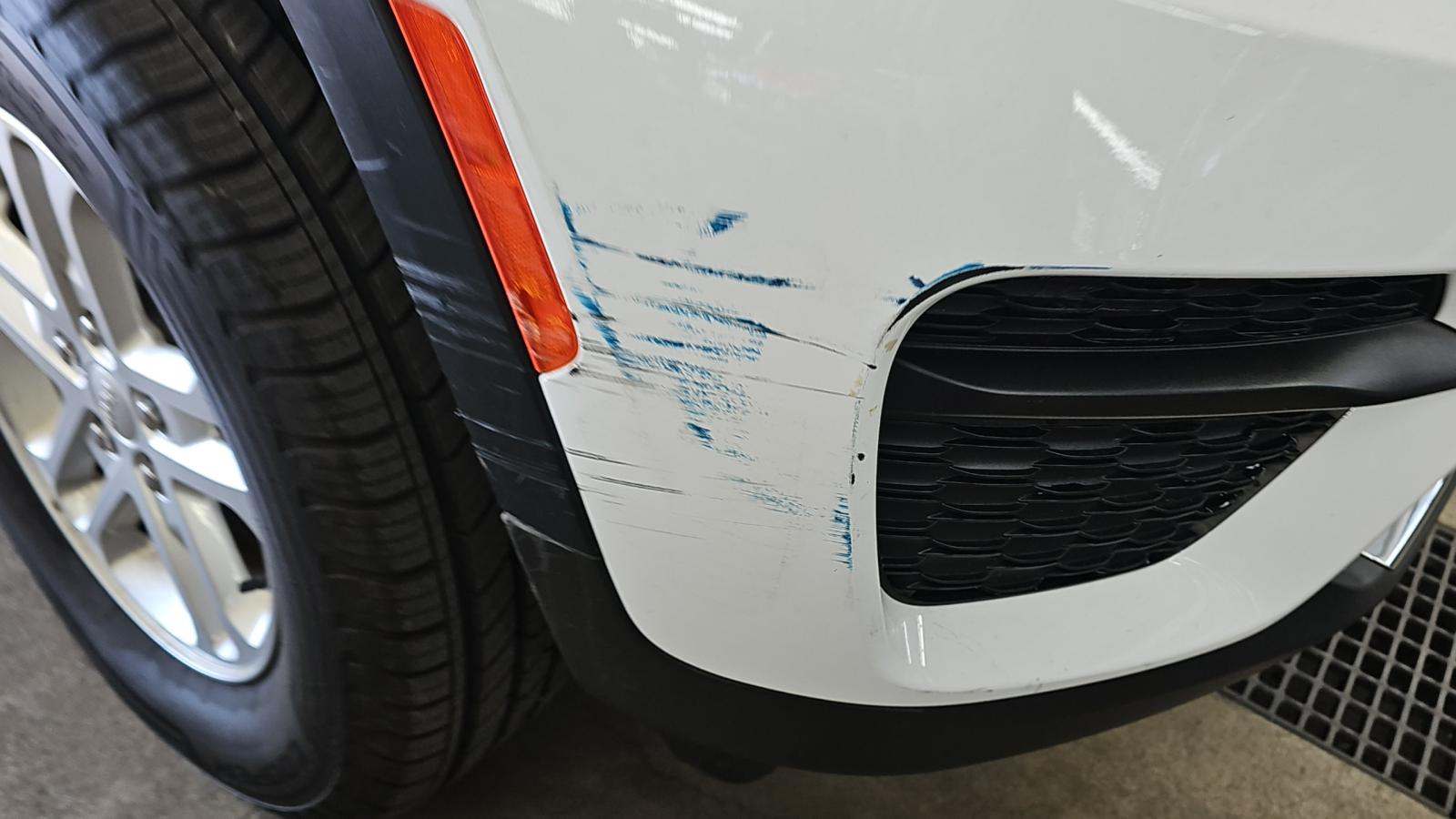 2023 Jeep Grand Cherokee Laredo AWD