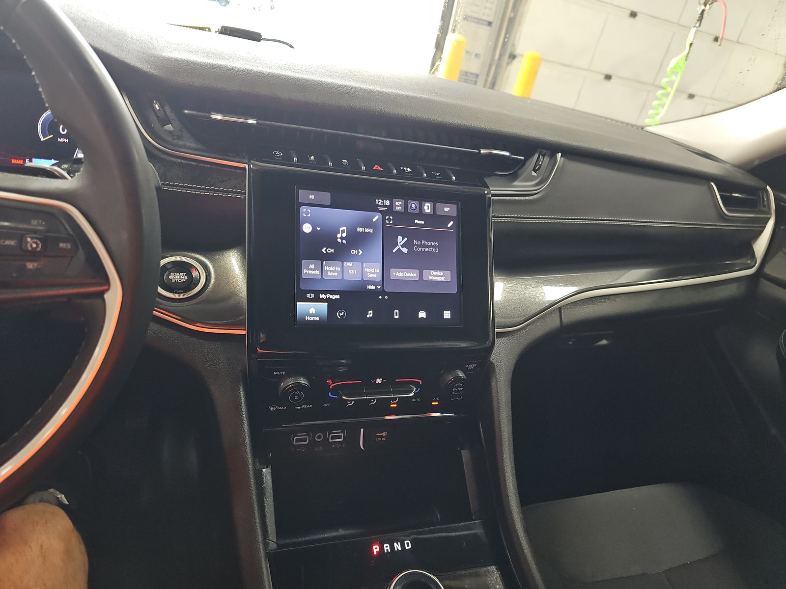 2023 Jeep Grand Cherokee Laredo AWD