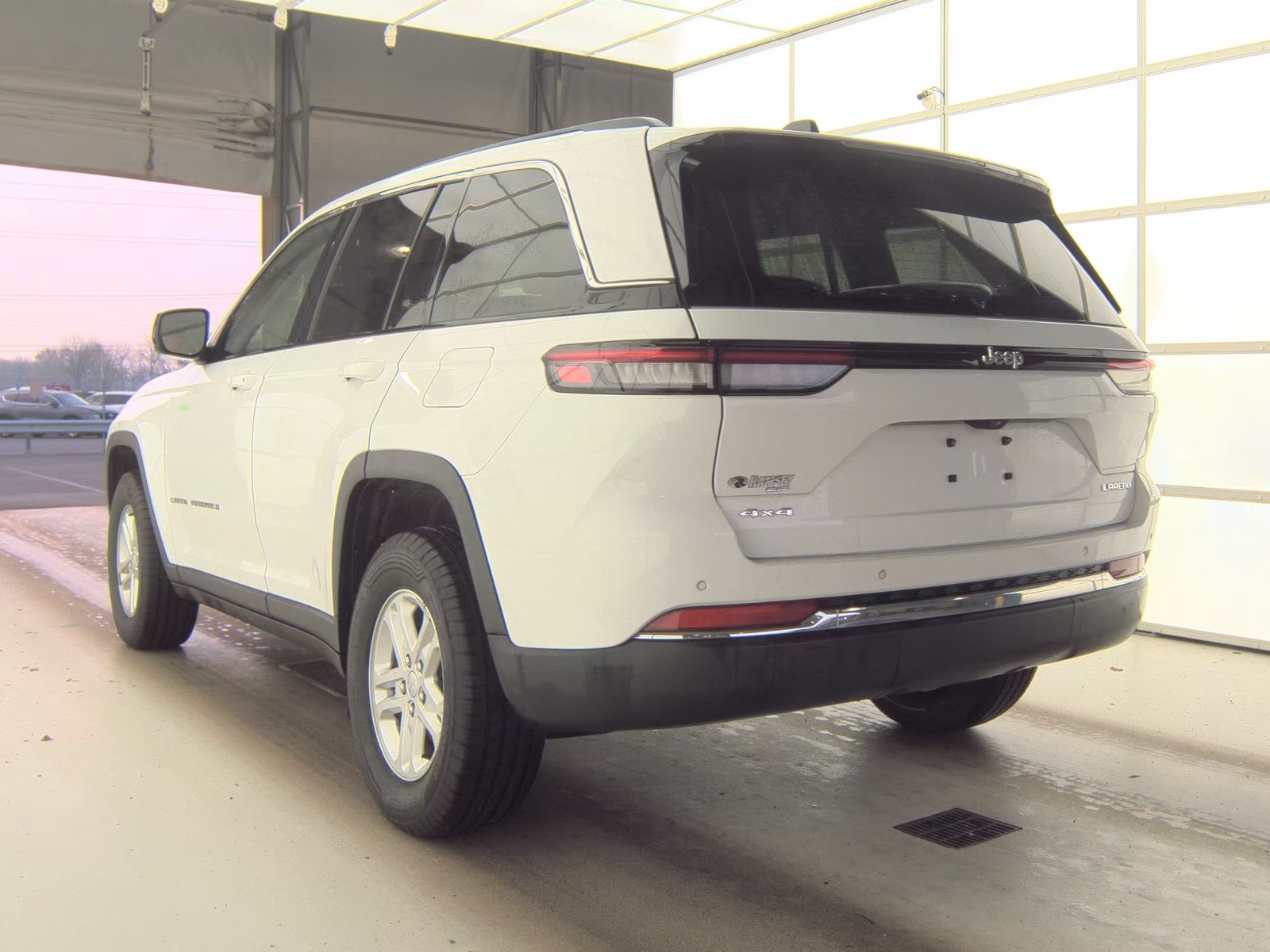 2023 Jeep Grand Cherokee Laredo AWD