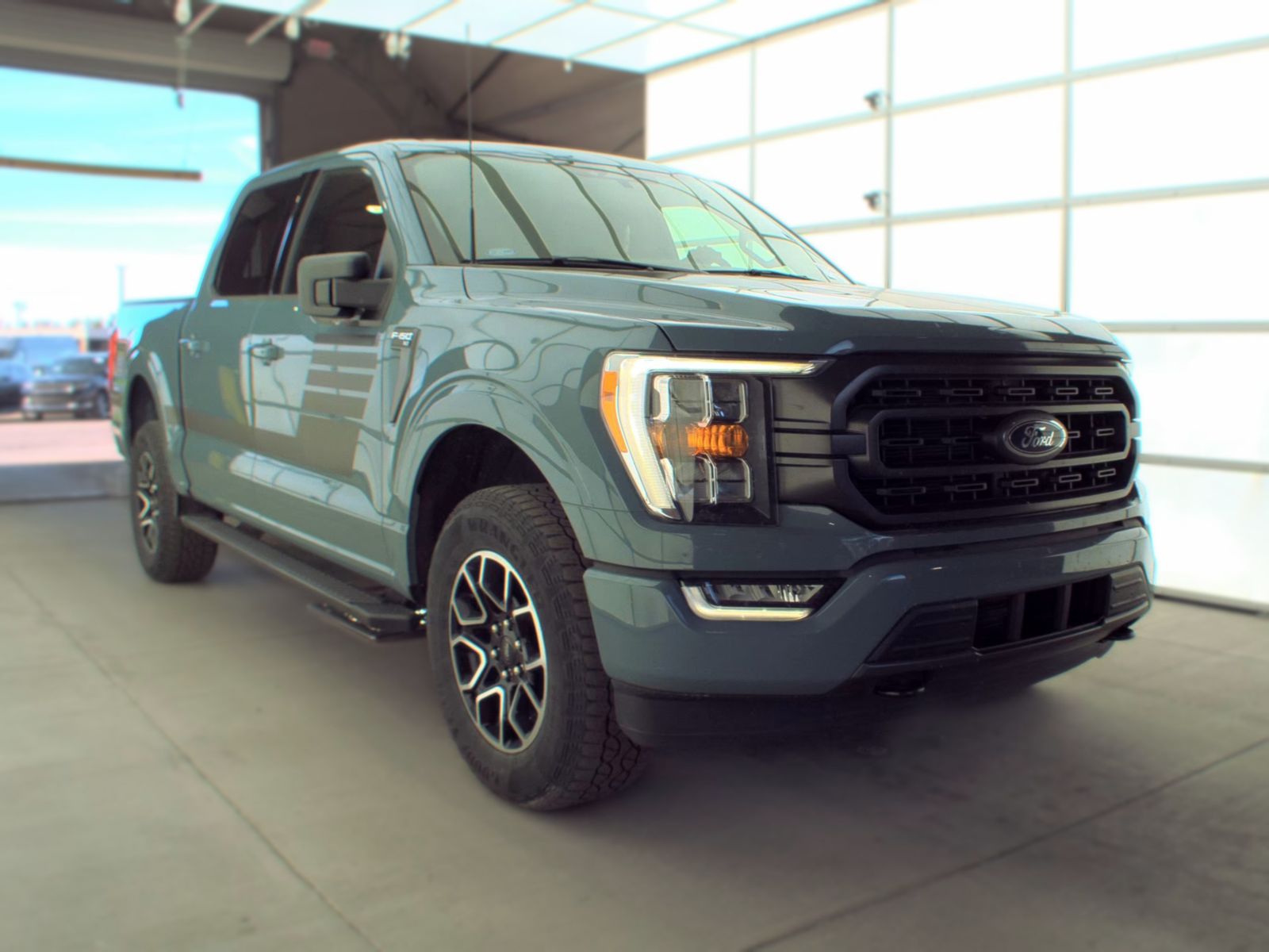 2023 Ford F-150 XLT AWD