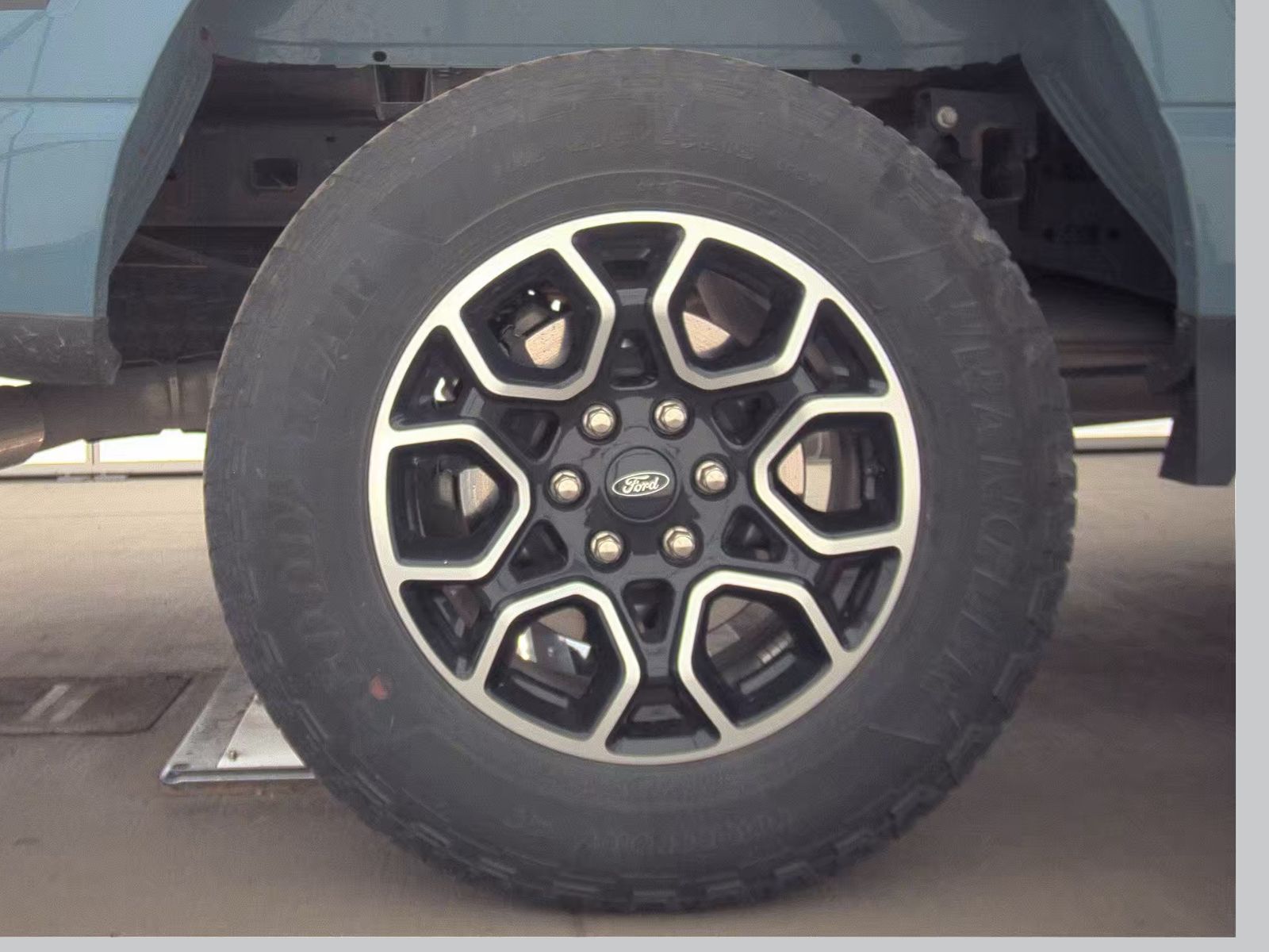 2023 Ford F-150 XLT AWD
