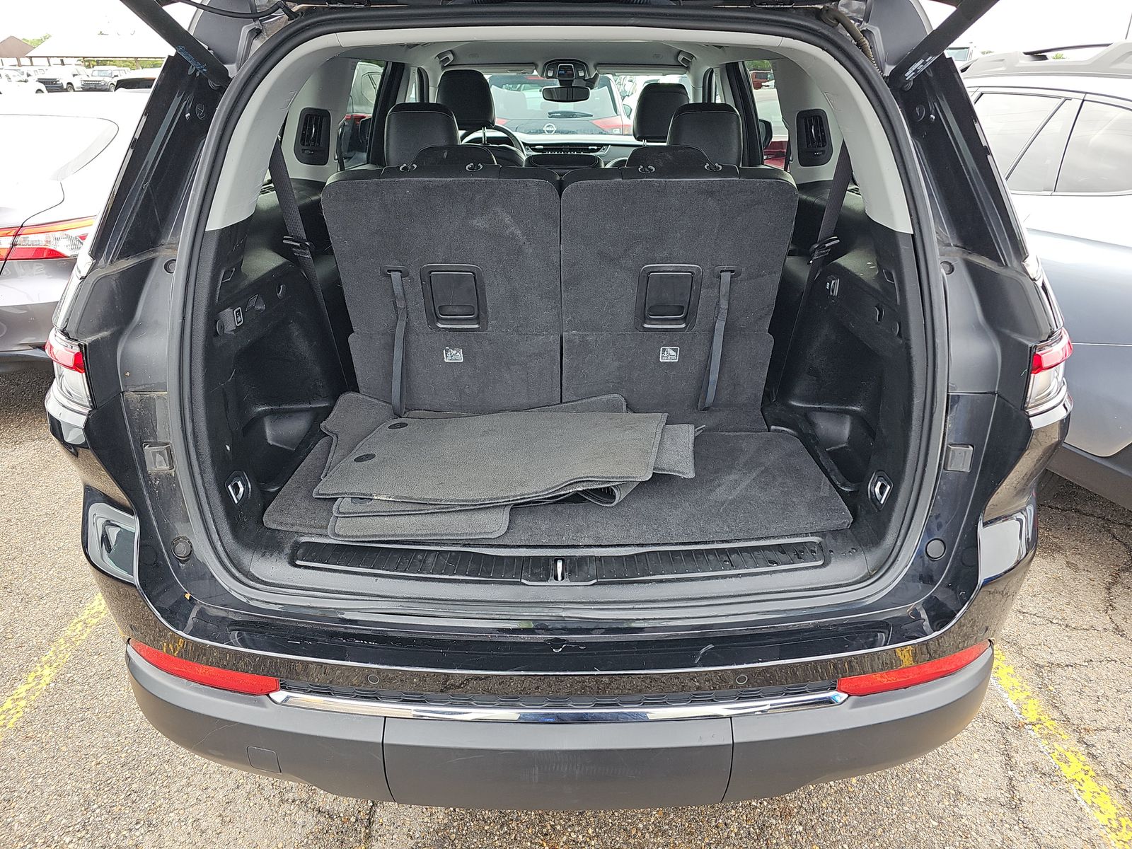 2023 Jeep Grand Cherokee L Limited AWD