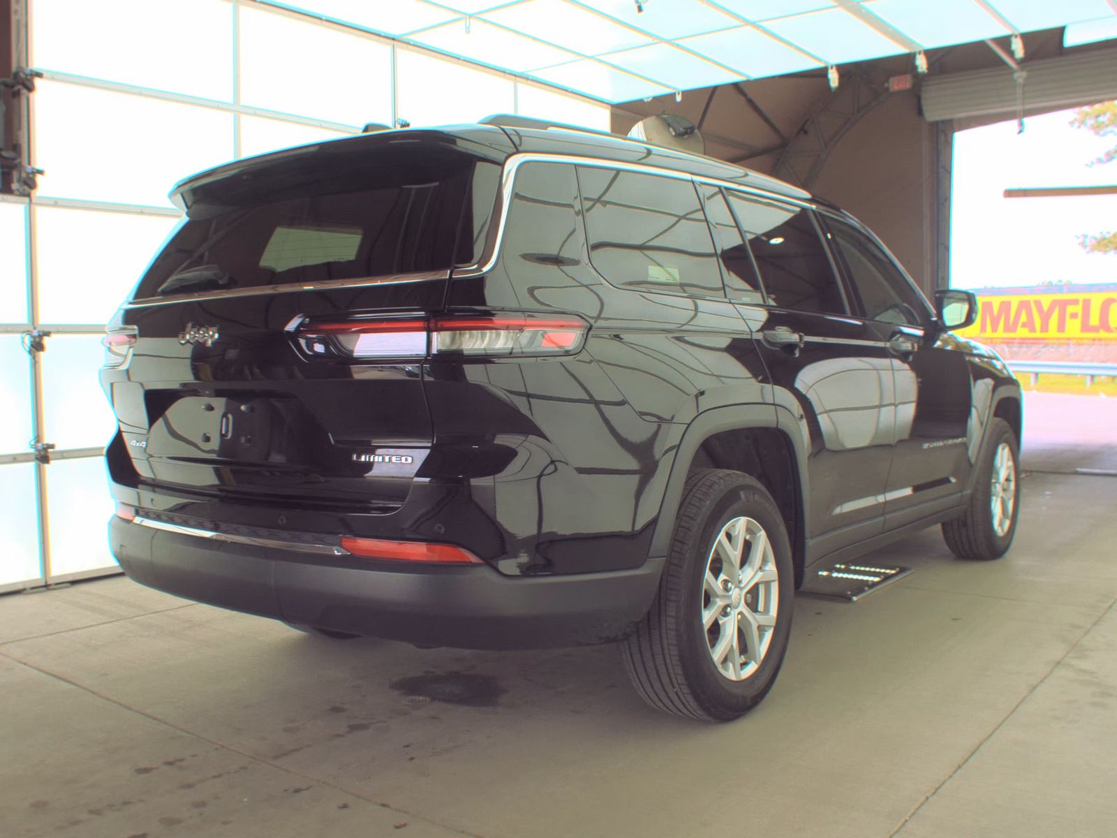 2023 Jeep Grand Cherokee L Limited AWD