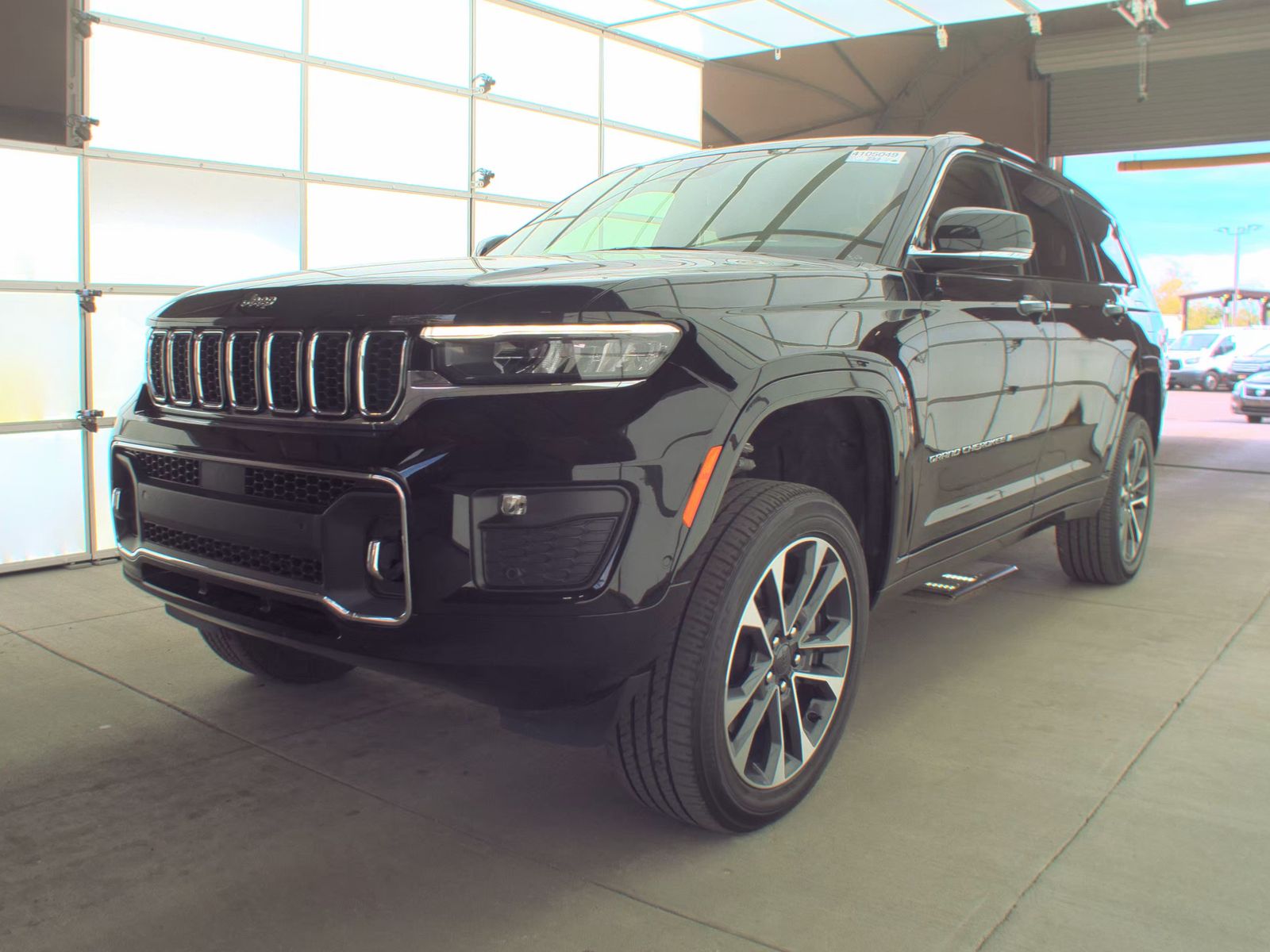 2023 Jeep Grand Cherokee L Overland AWD
