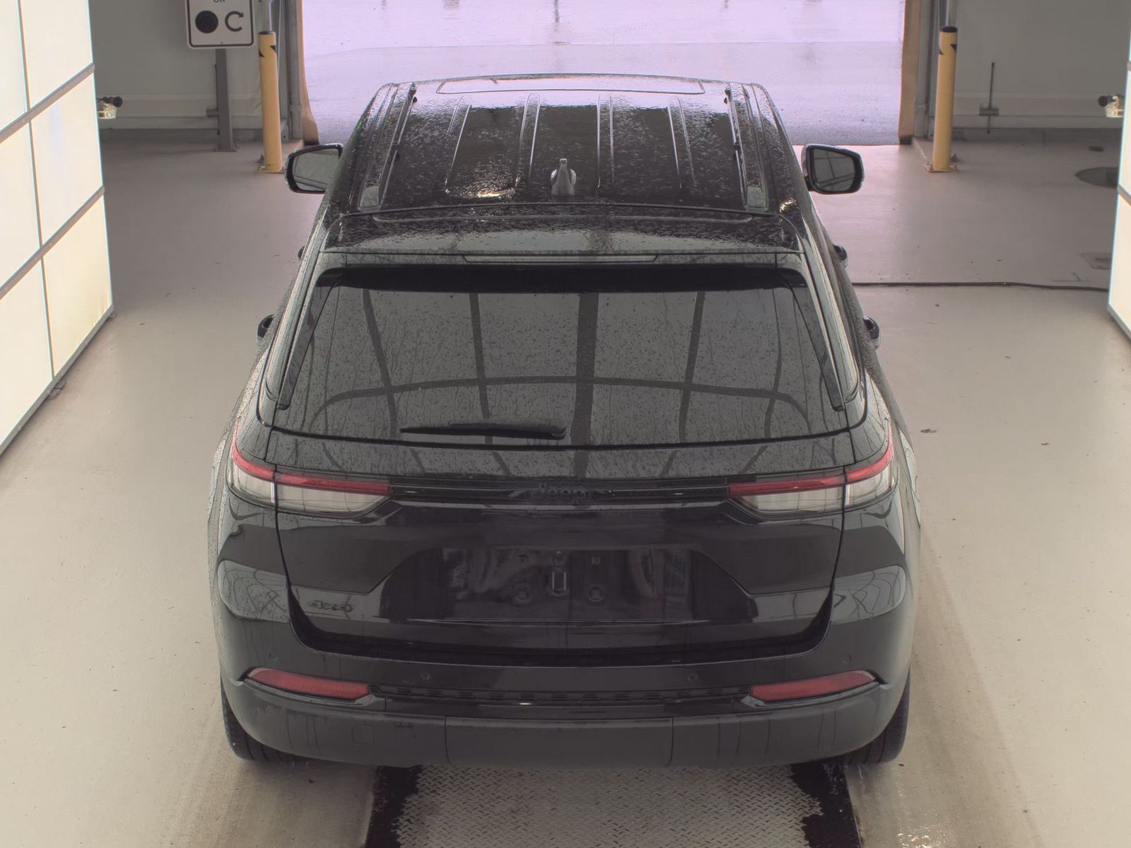 2023 Jeep Grand Cherokee Altitude AWD