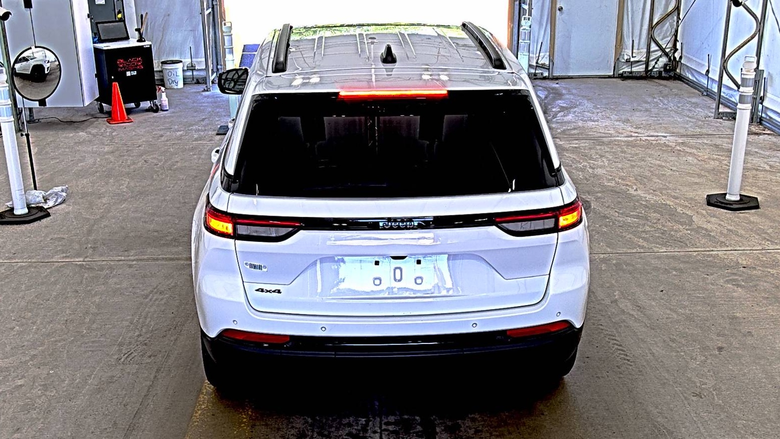 2023 Jeep Grand Cherokee Altitude AWD