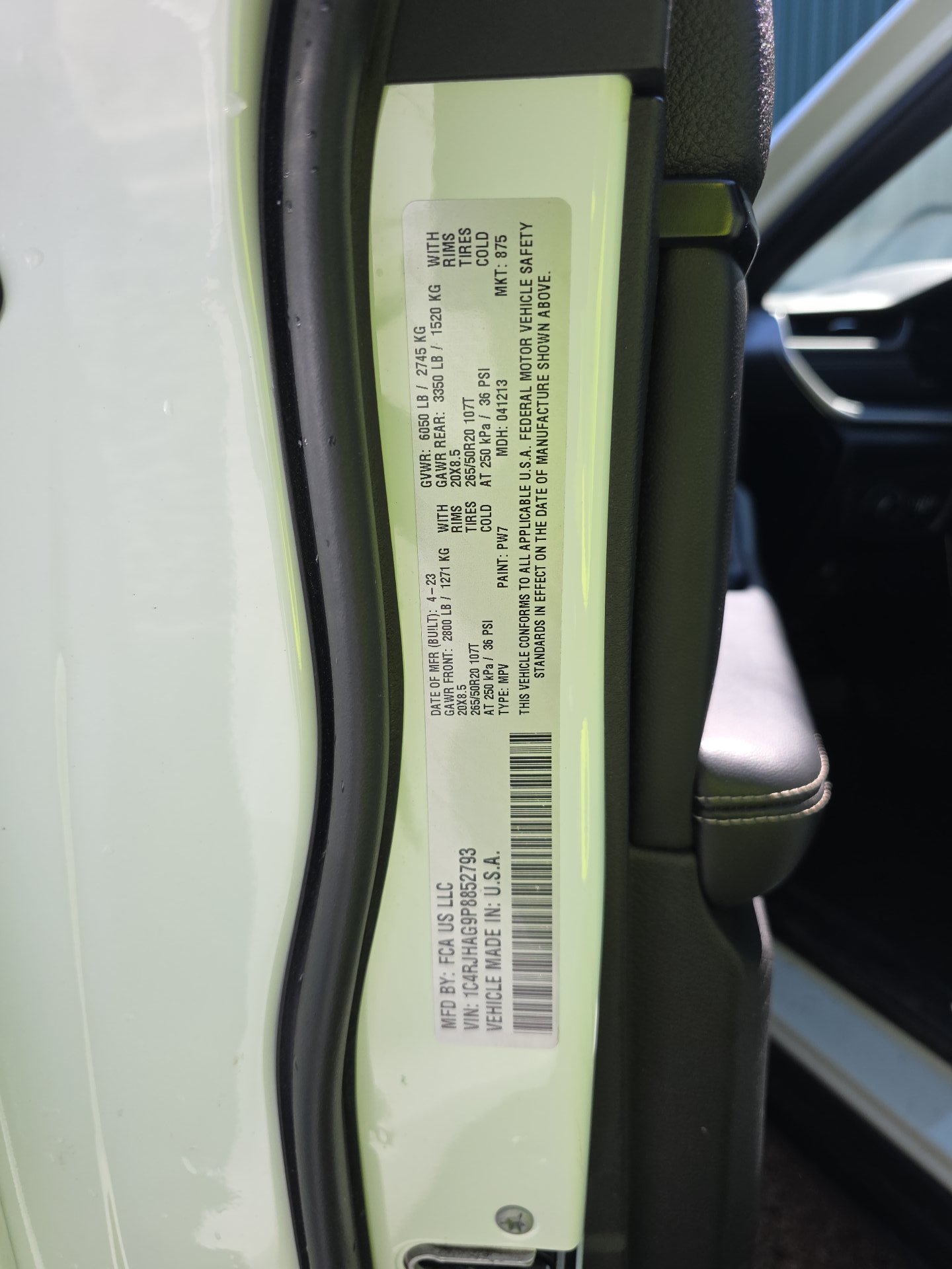 2023 Jeep Grand Cherokee Altitude AWD