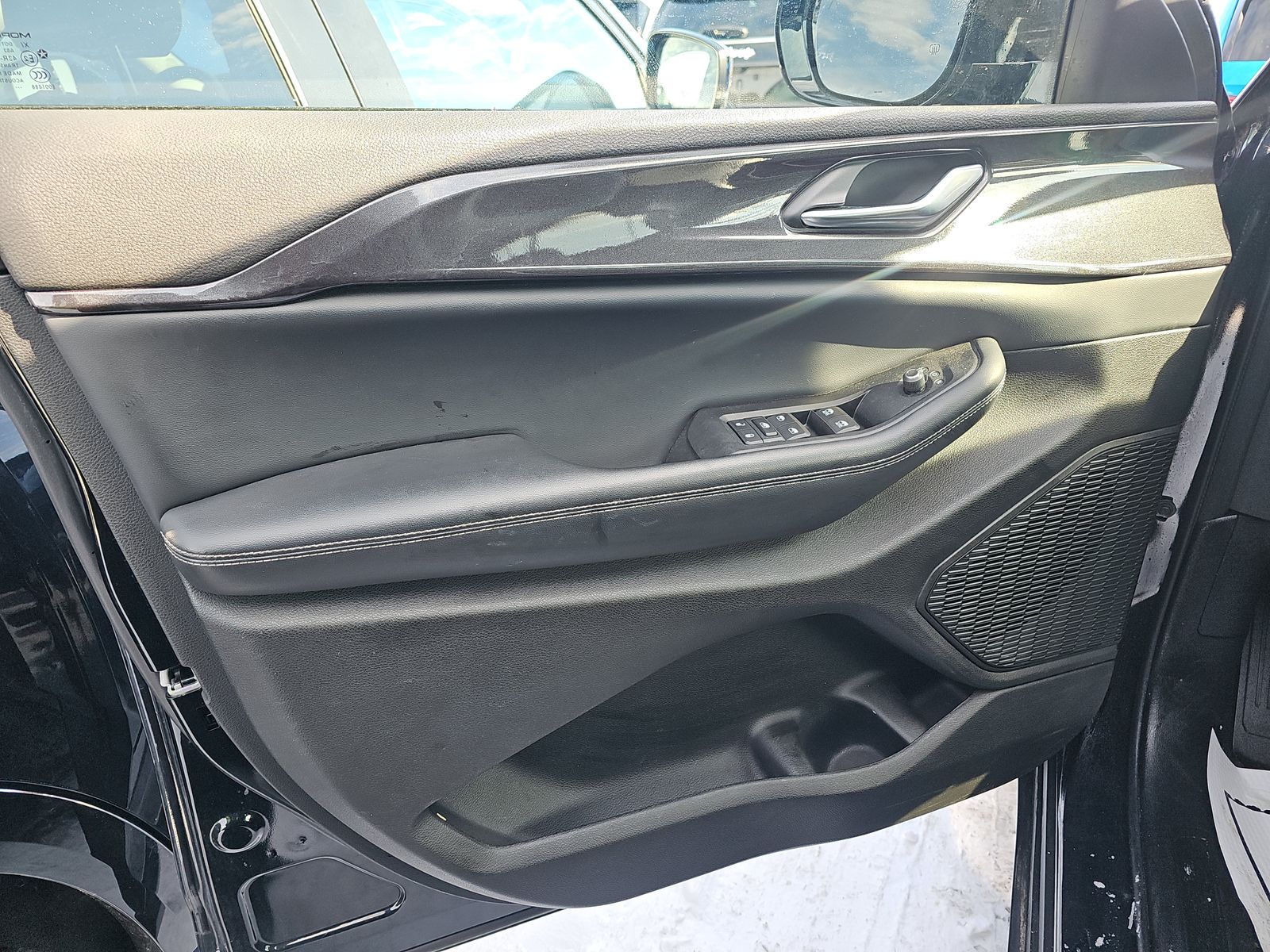 2023 Jeep Grand Cherokee Altitude AWD