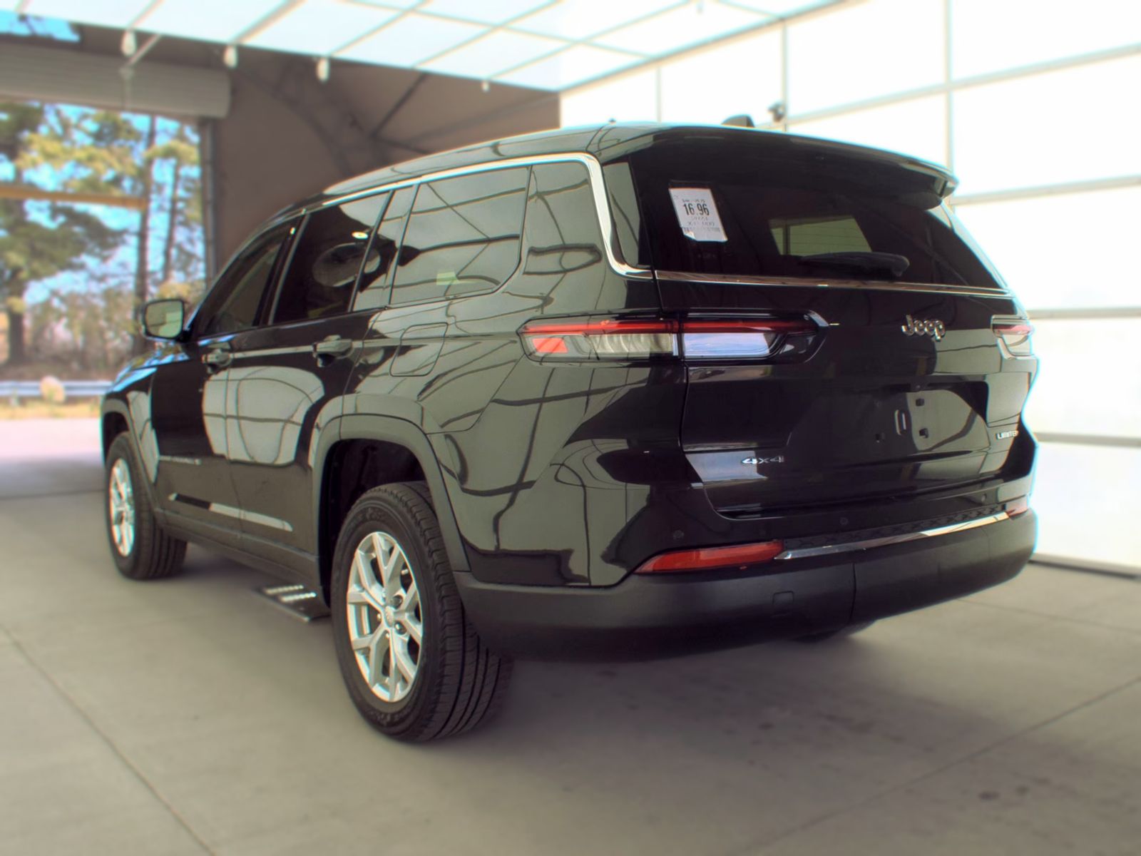 2023 Jeep Grand Cherokee L Limited AWD