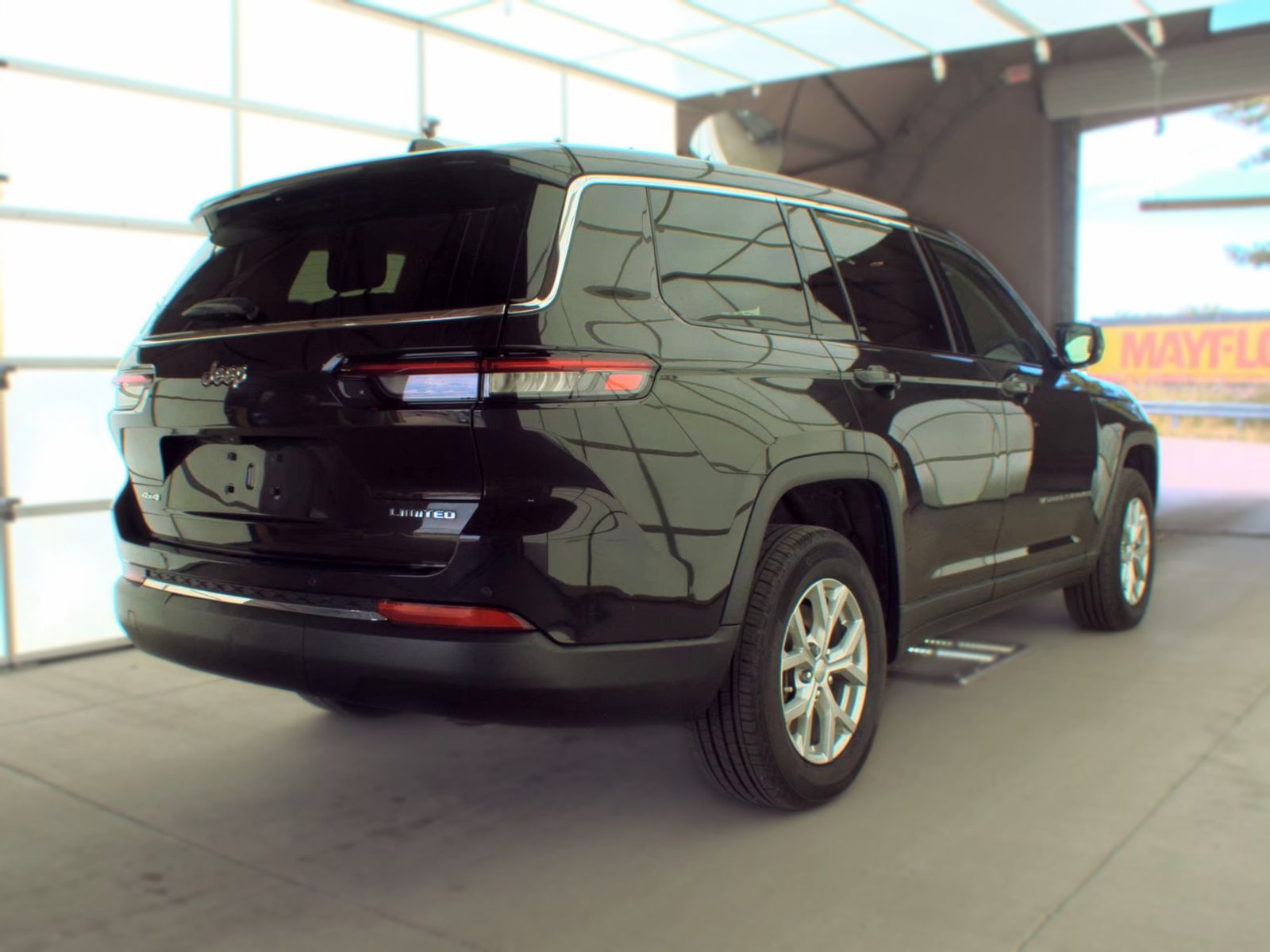 2023 Jeep Grand Cherokee L Limited AWD