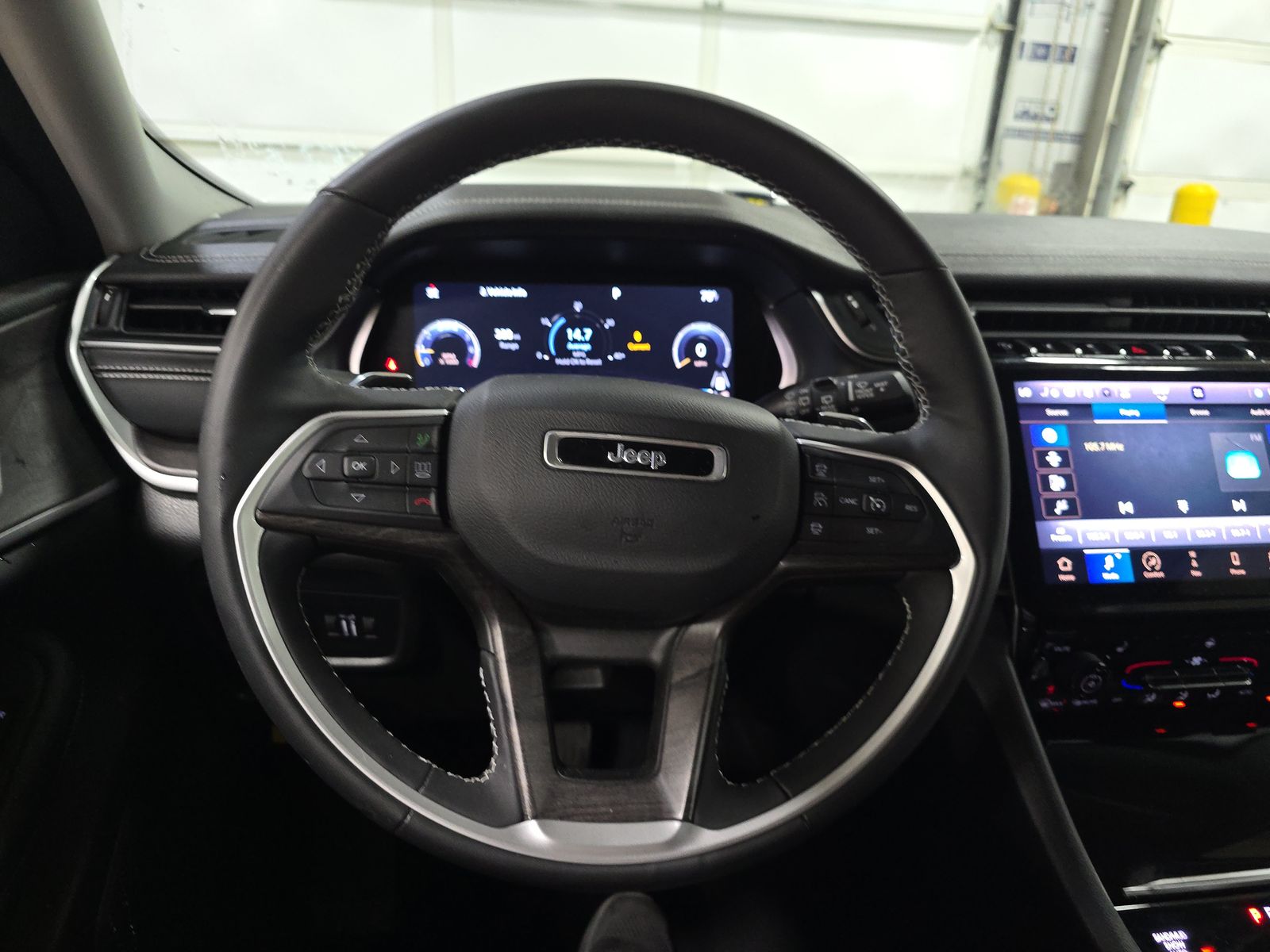 2023 Jeep Grand Cherokee L Limited AWD