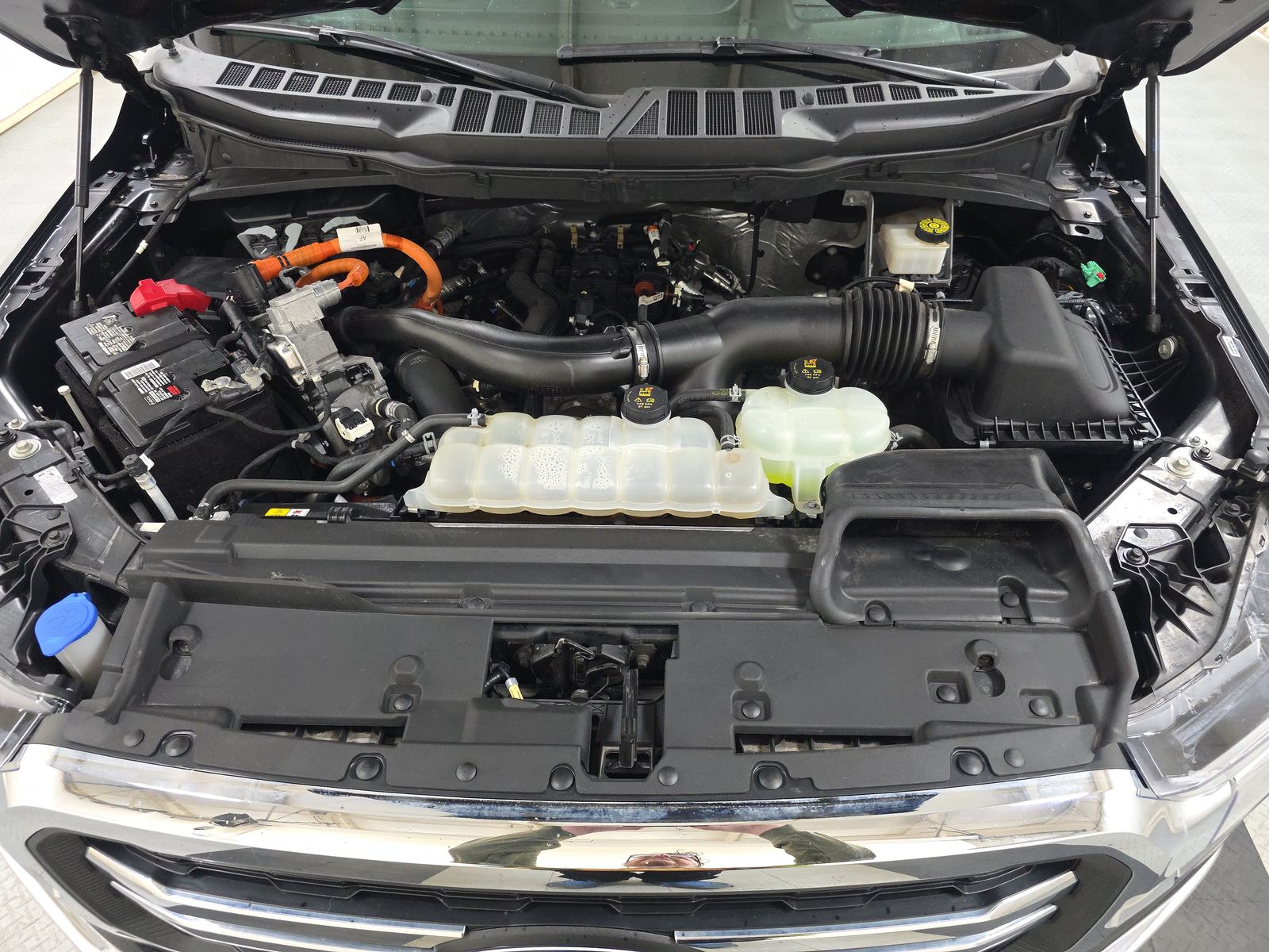 2024 Ford F-150 Hybrid Lariat AWD