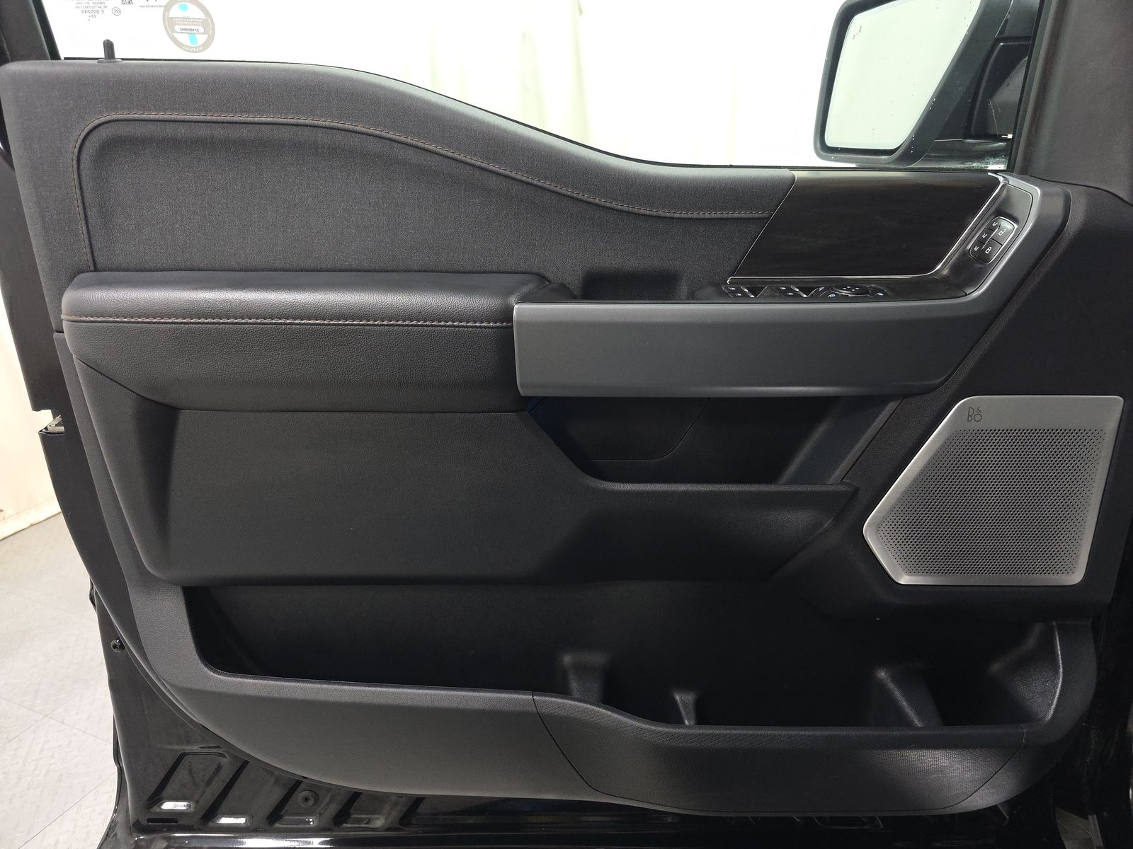 2024 Ford F-150 Hybrid Lariat AWD