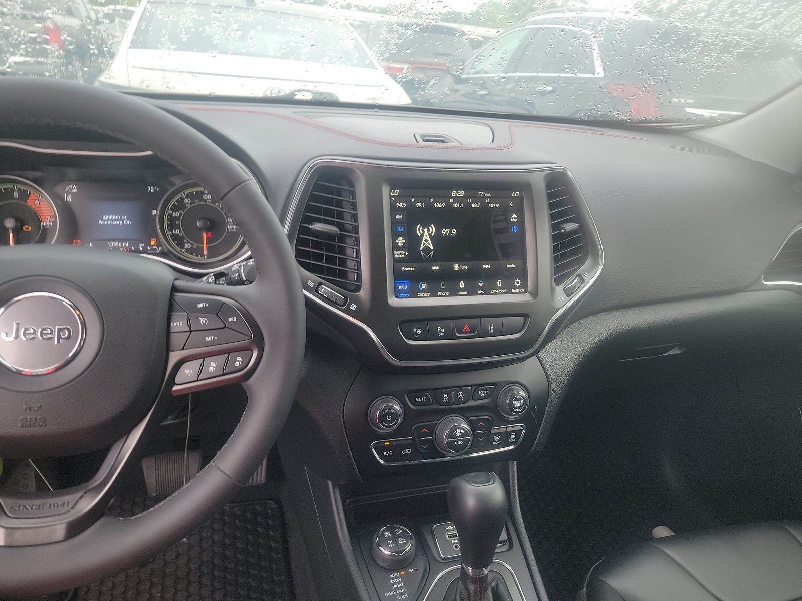 2023 Jeep Cherokee Trailhawk AWD