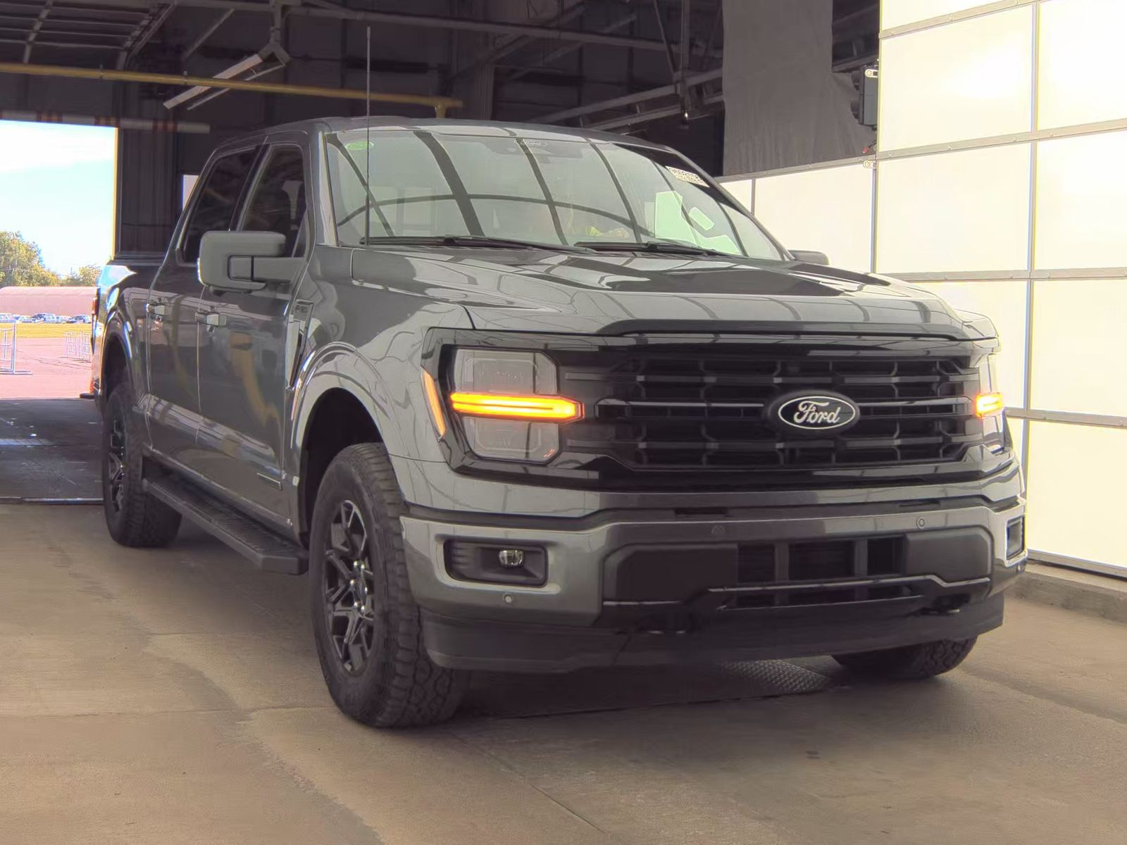 2024 Ford F-150 Hybrid XLT AWD